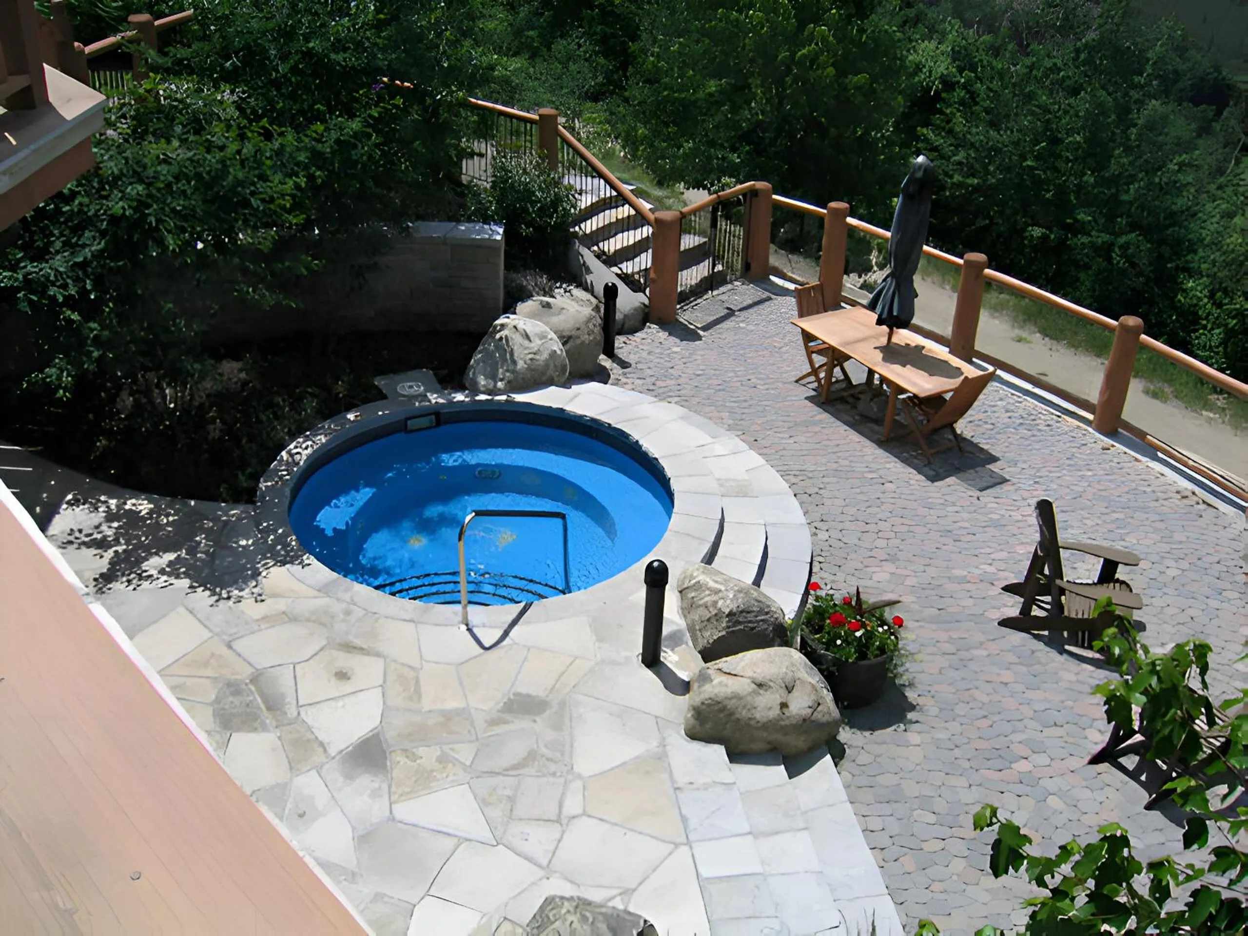 Spring in Luxurious Equinoxe Ski-in/Ski-out