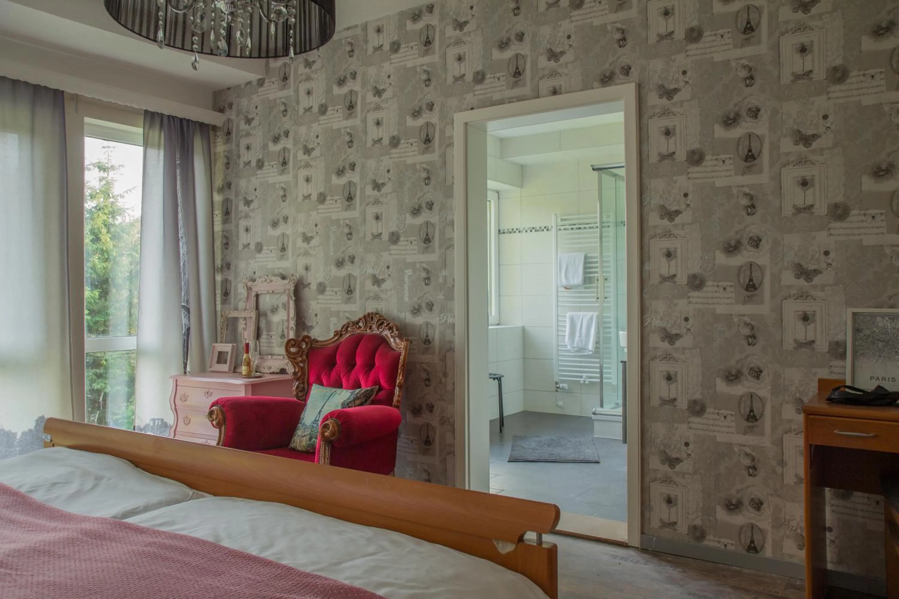 Photo of the whole room in Welt Lodge