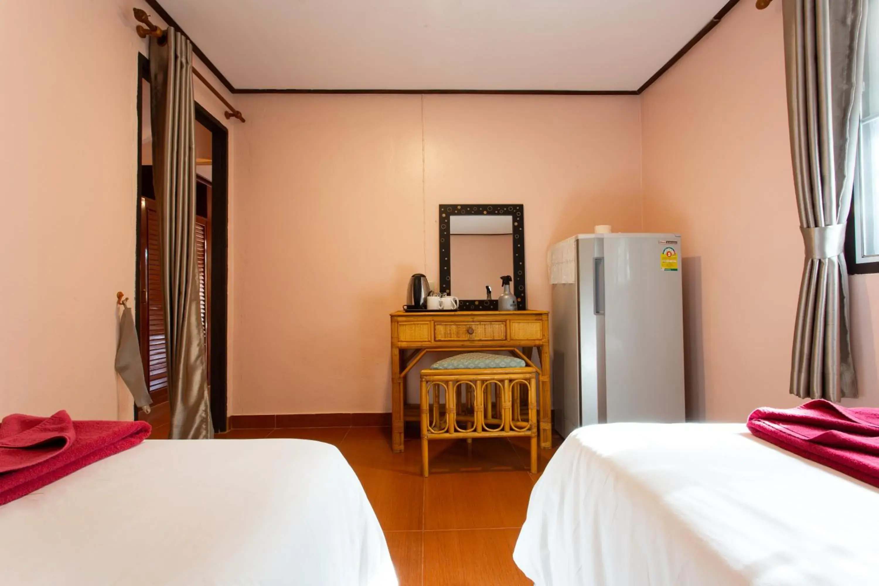 Economy Quadruple Room with Shared Bathroom in Harry's Bungalows Economy Quadruple Room with Shared Bathroom in Harry's Bungalows