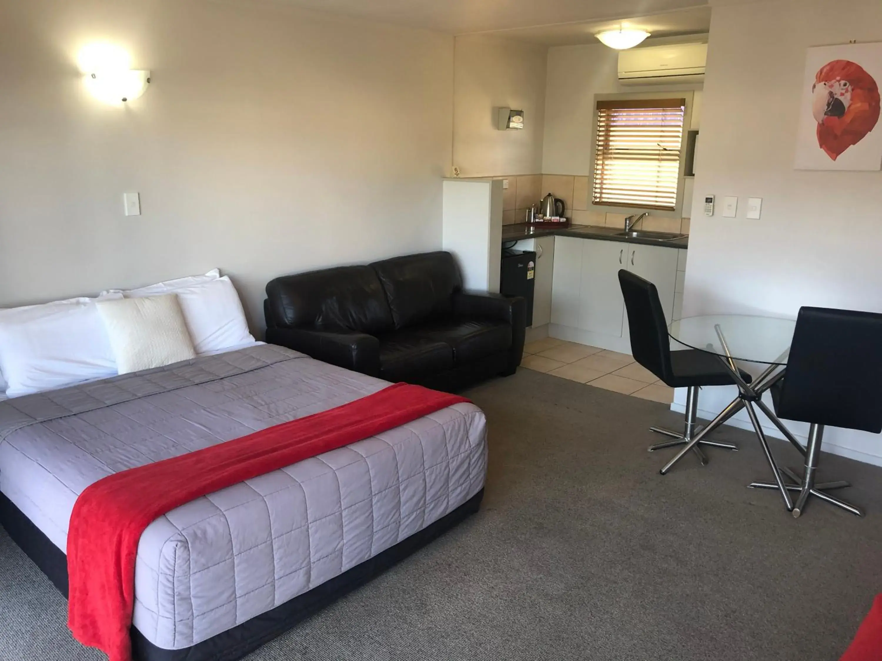 Standard Studio in Absolute Lake View Motel Standard Studio in Absolute Lake View Motel