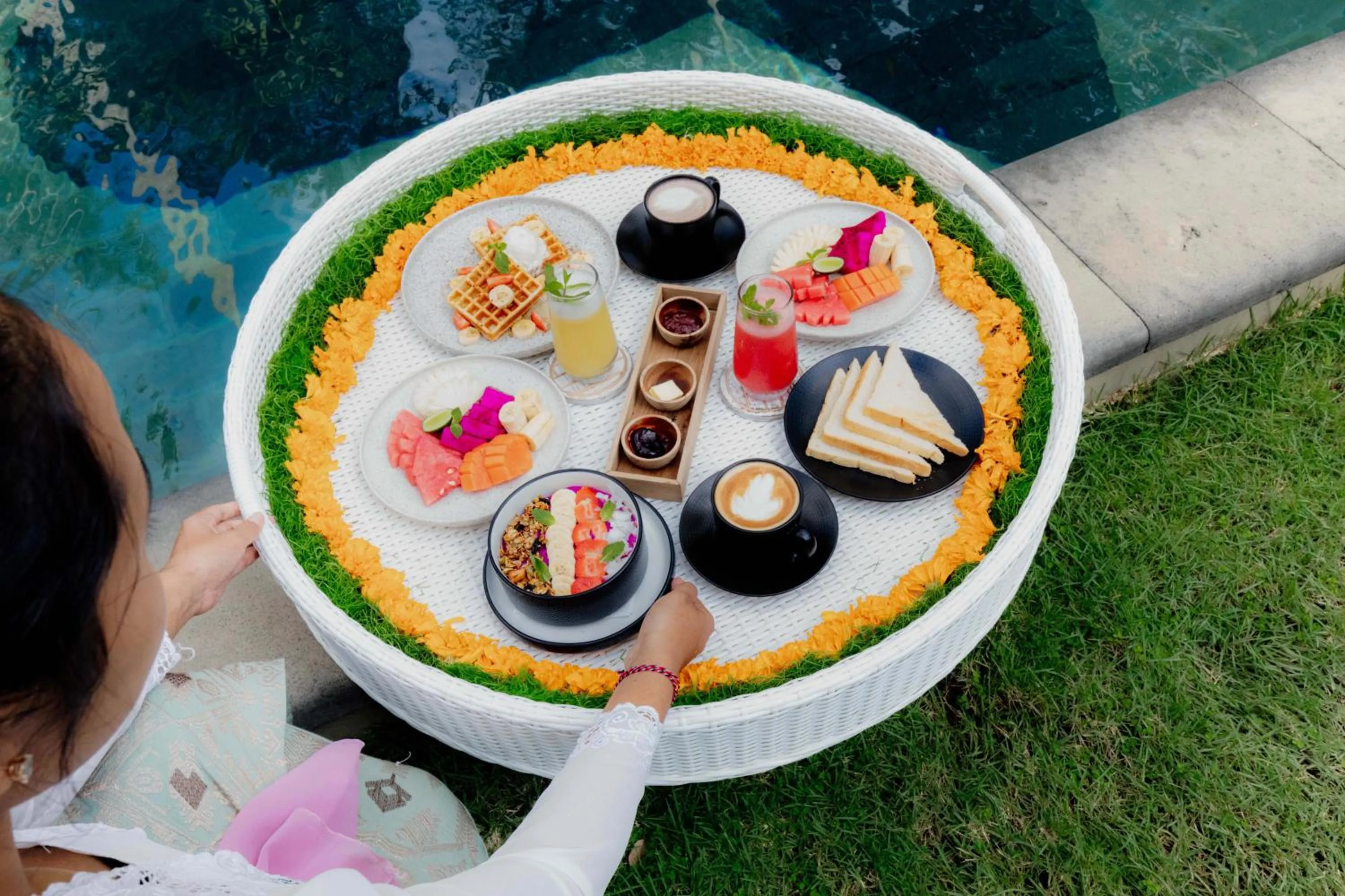 Food and drinks in Suara Air Luxury Villa Ubud