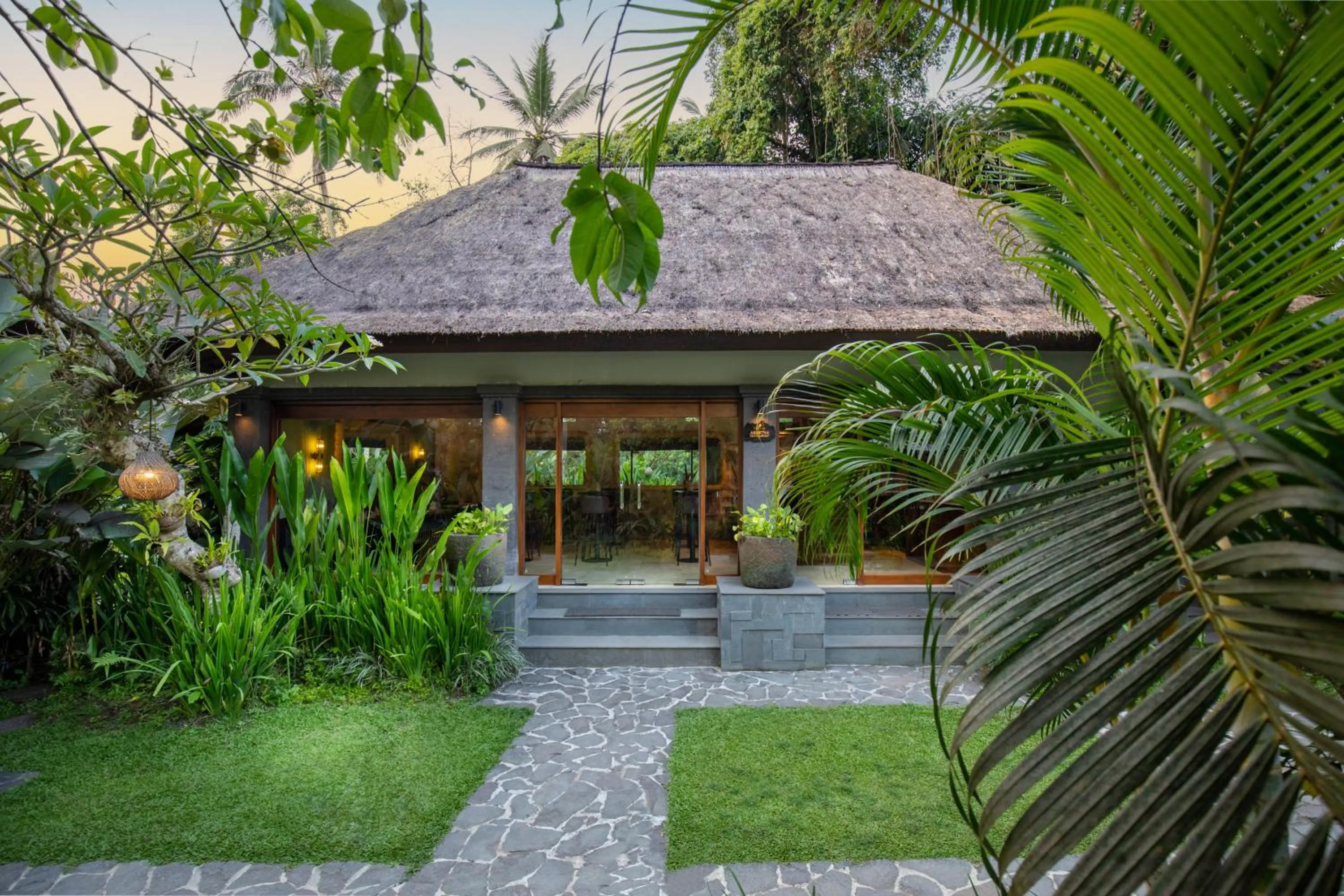 Lounge or bar in Suara Air Luxury Villa Ubud
