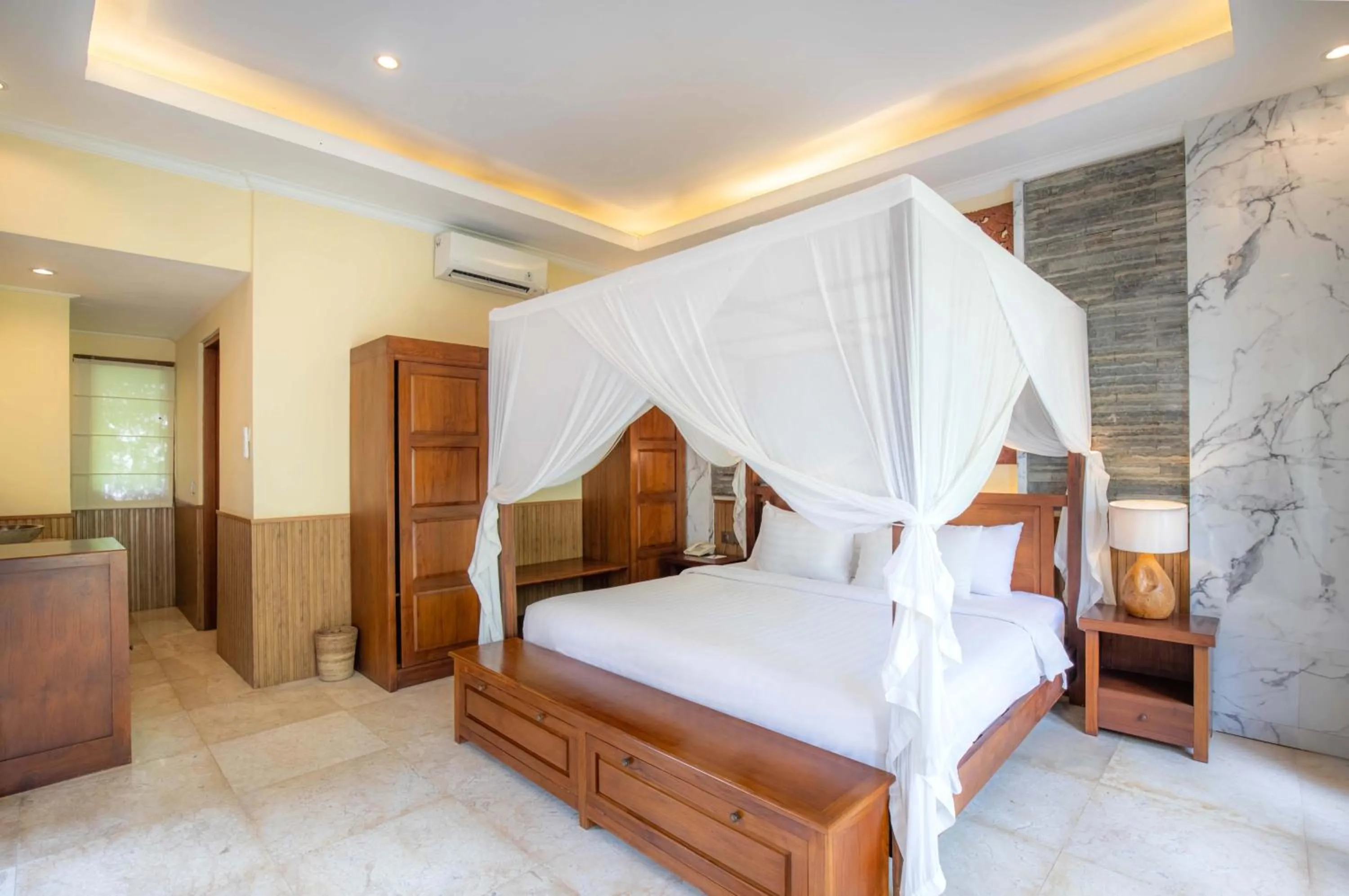 Bed in Suara Air Luxury Villa Ubud