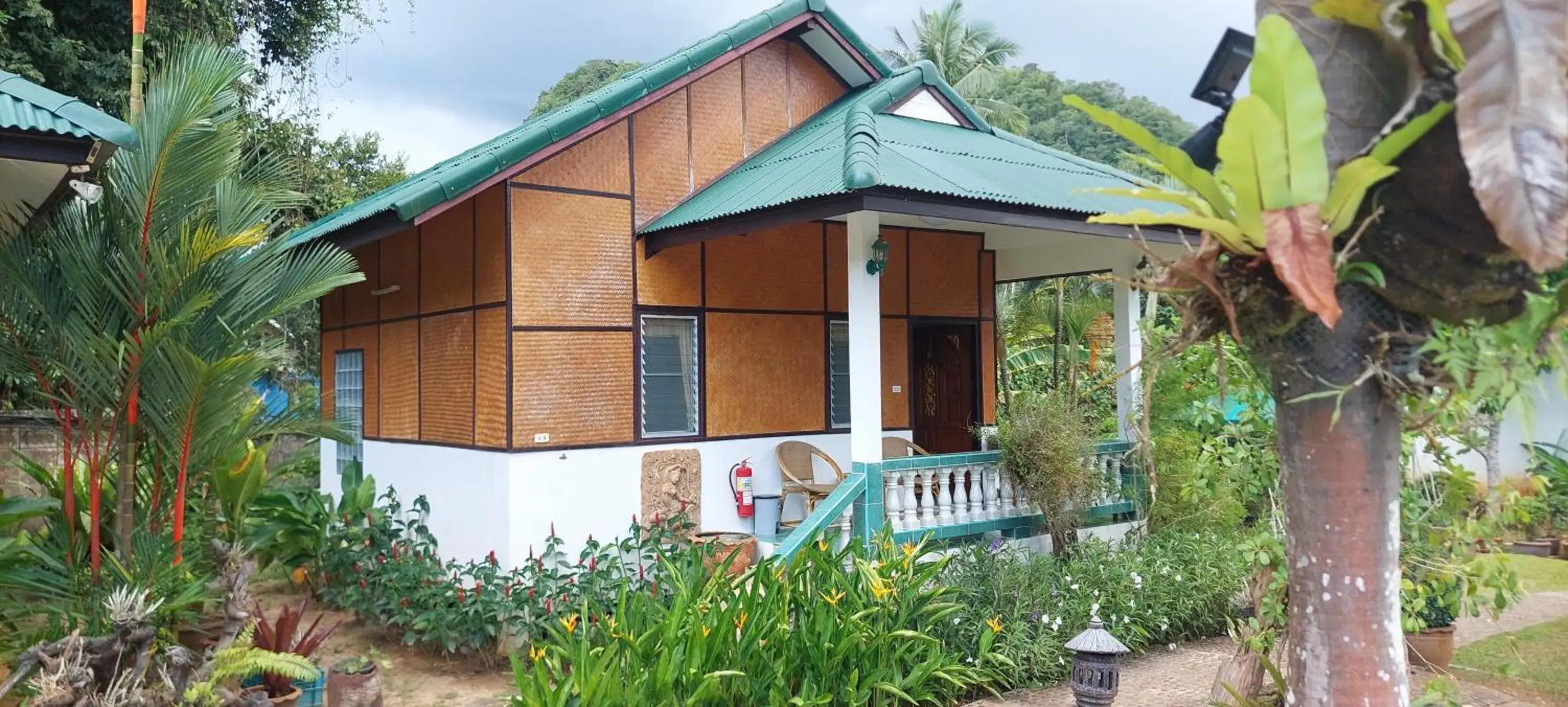 Deluxe Bungalow in Jungle Village Bungalow Deluxe Bungalow in Jungle Village Bungalow