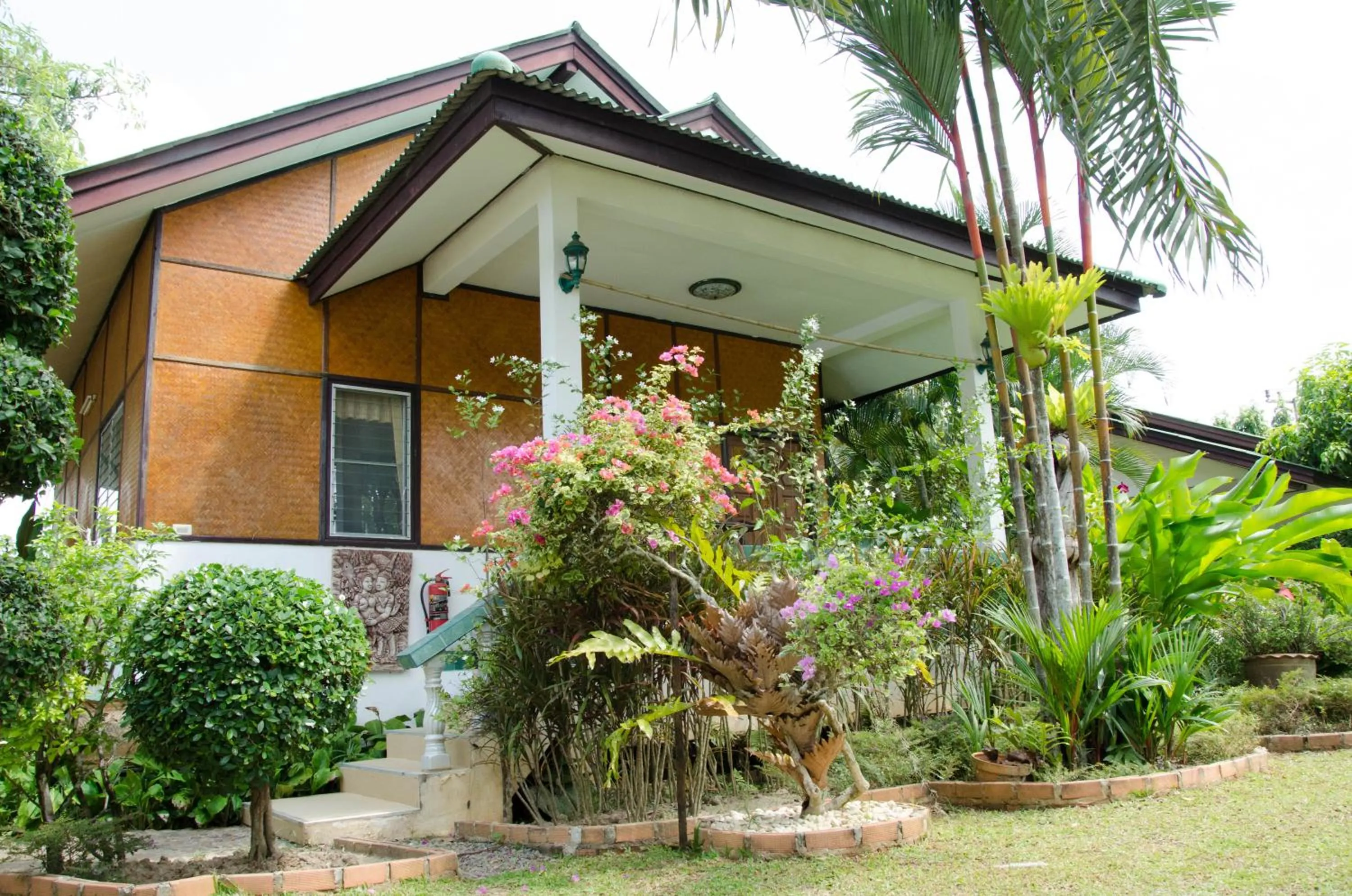 Jungle Village Bungalow