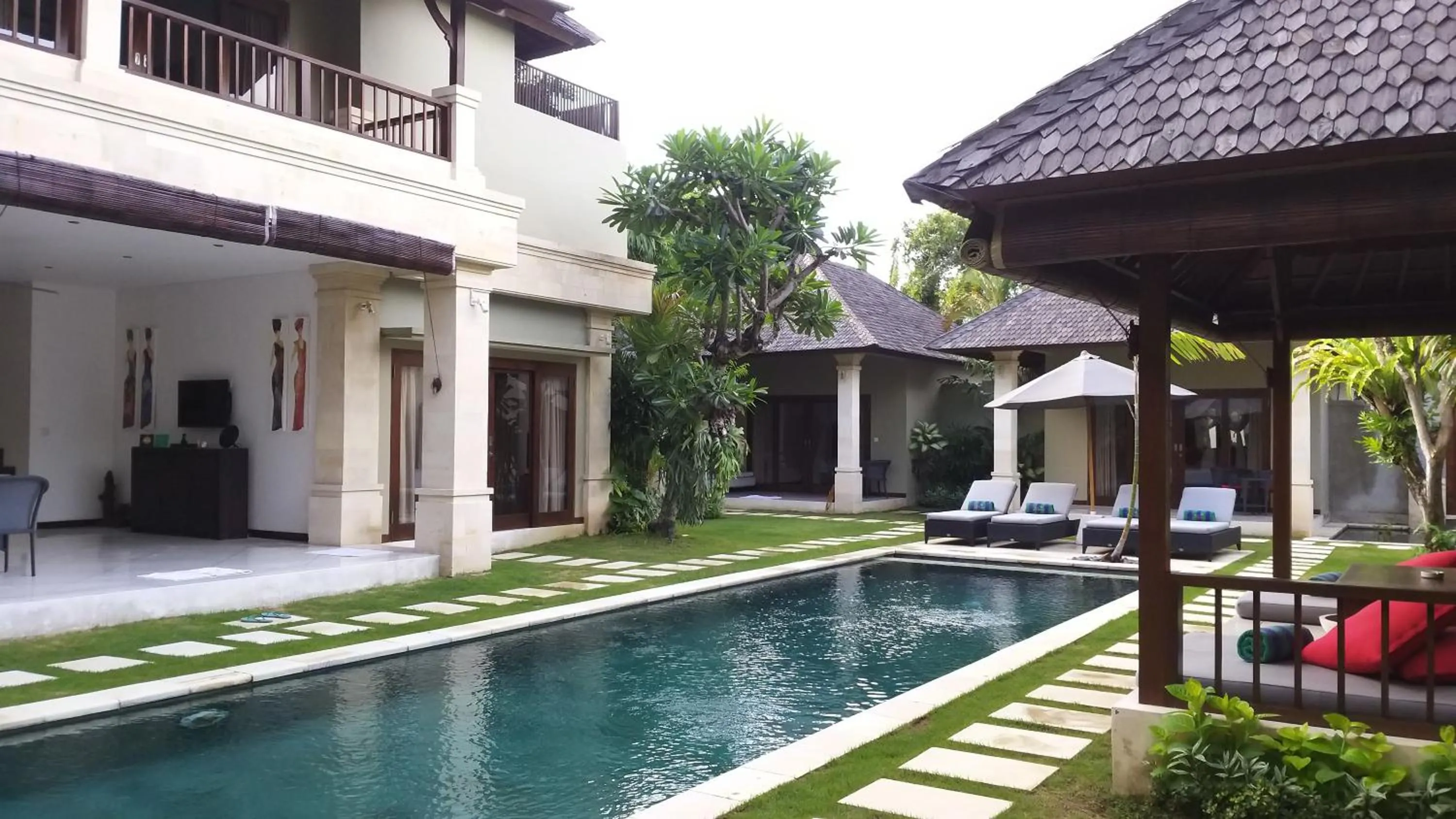 Swimming pool in Villa Zanissa