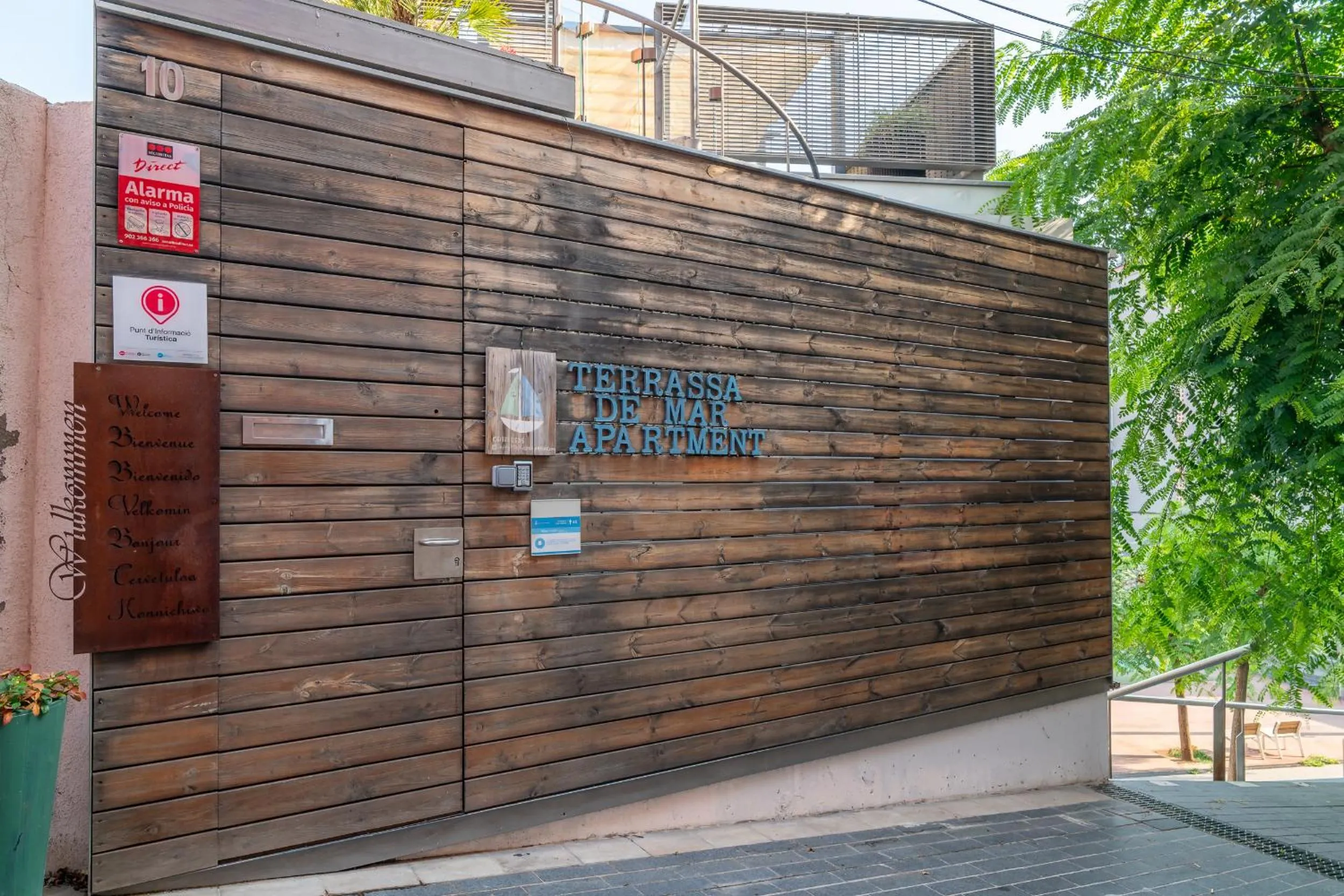 Facade/entrance in Terrassa de Mar Apartment