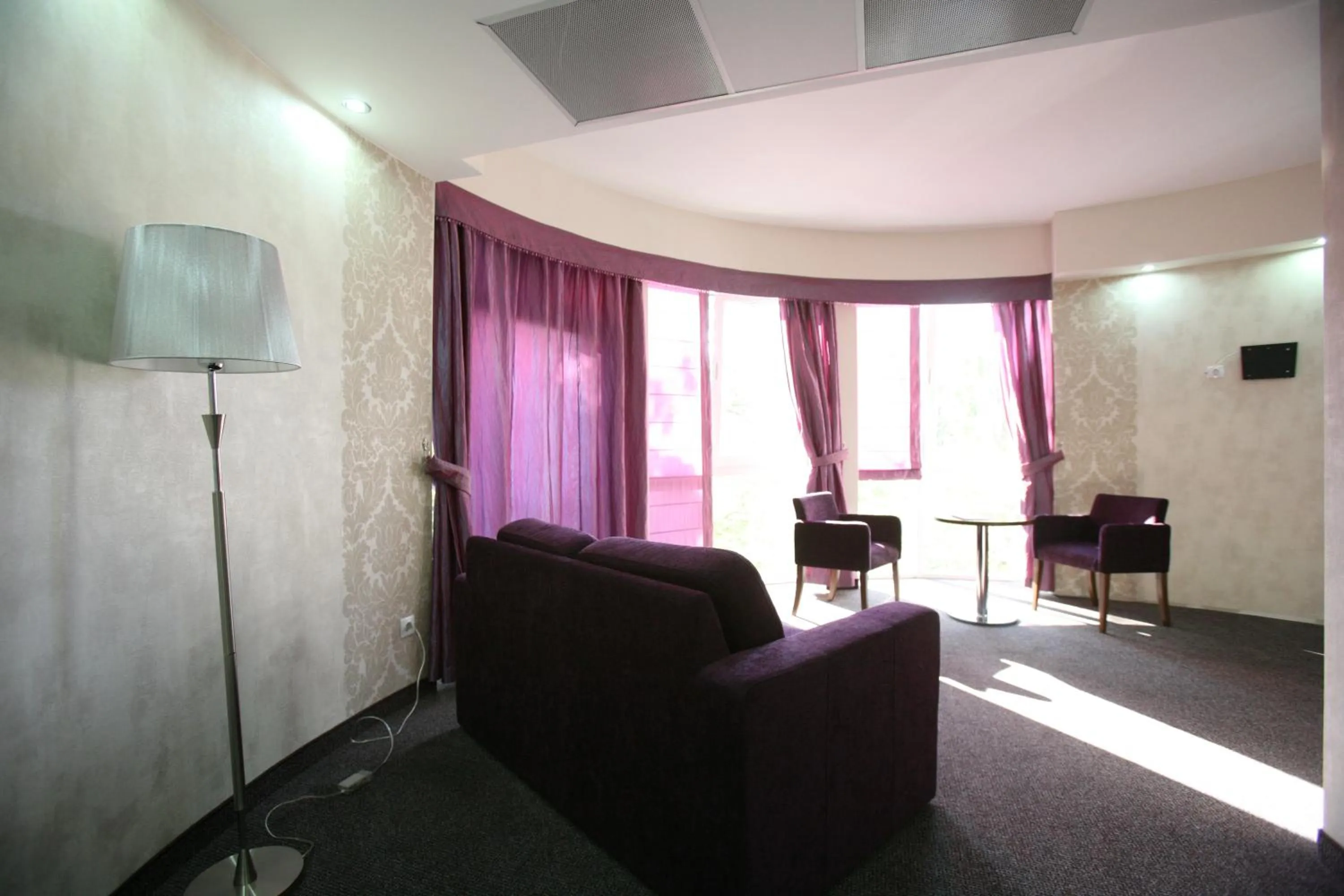 Day in Bástya Konferencia és Wellness Hotel