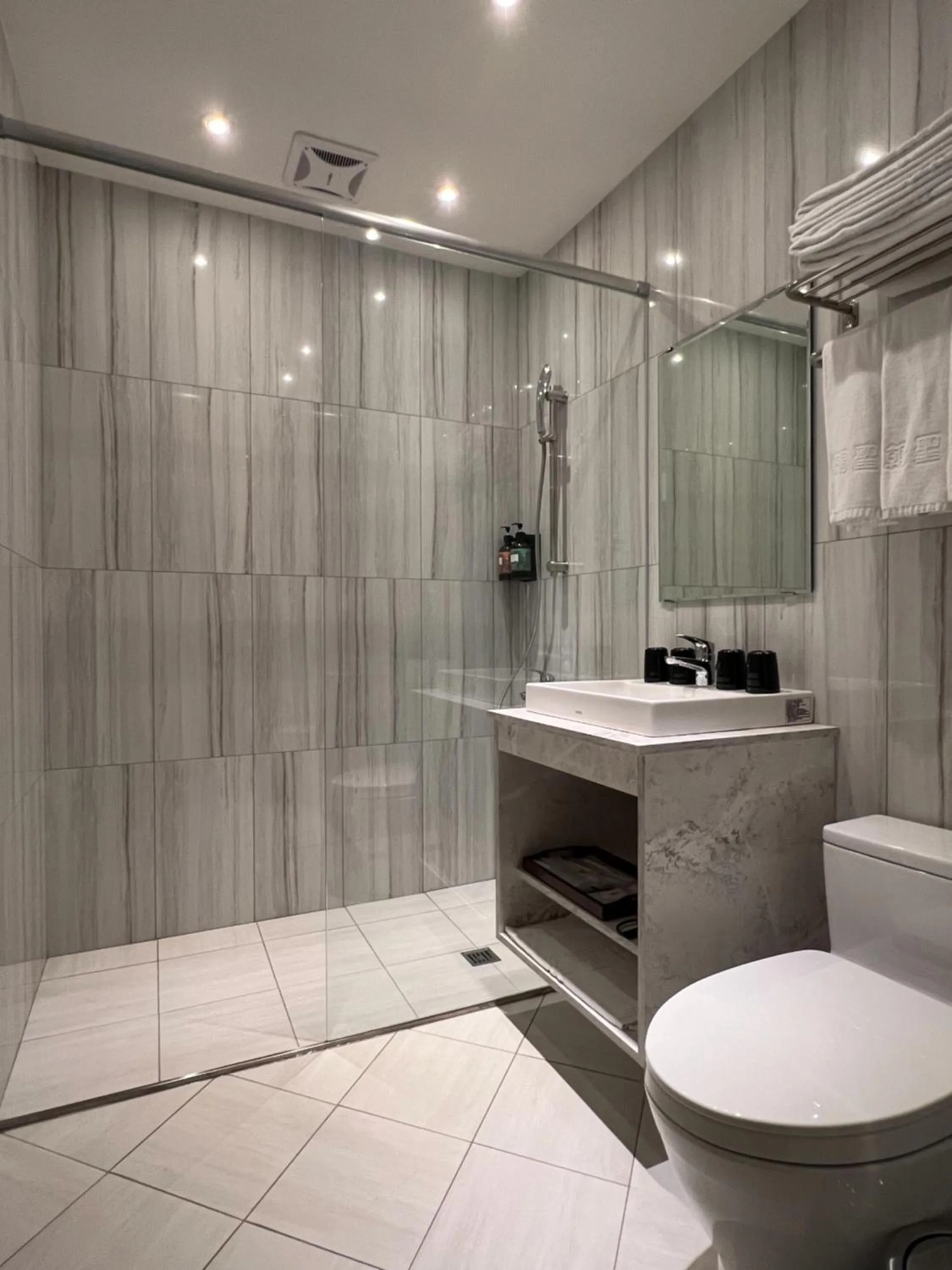 Bathroom in Saint Hostel