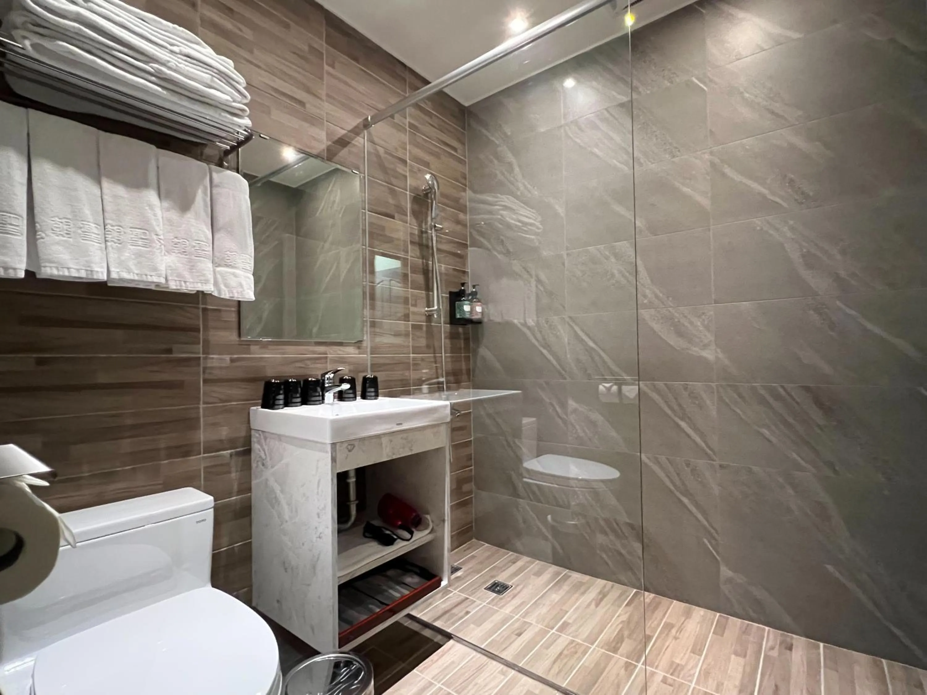 Bathroom in Saint Hostel