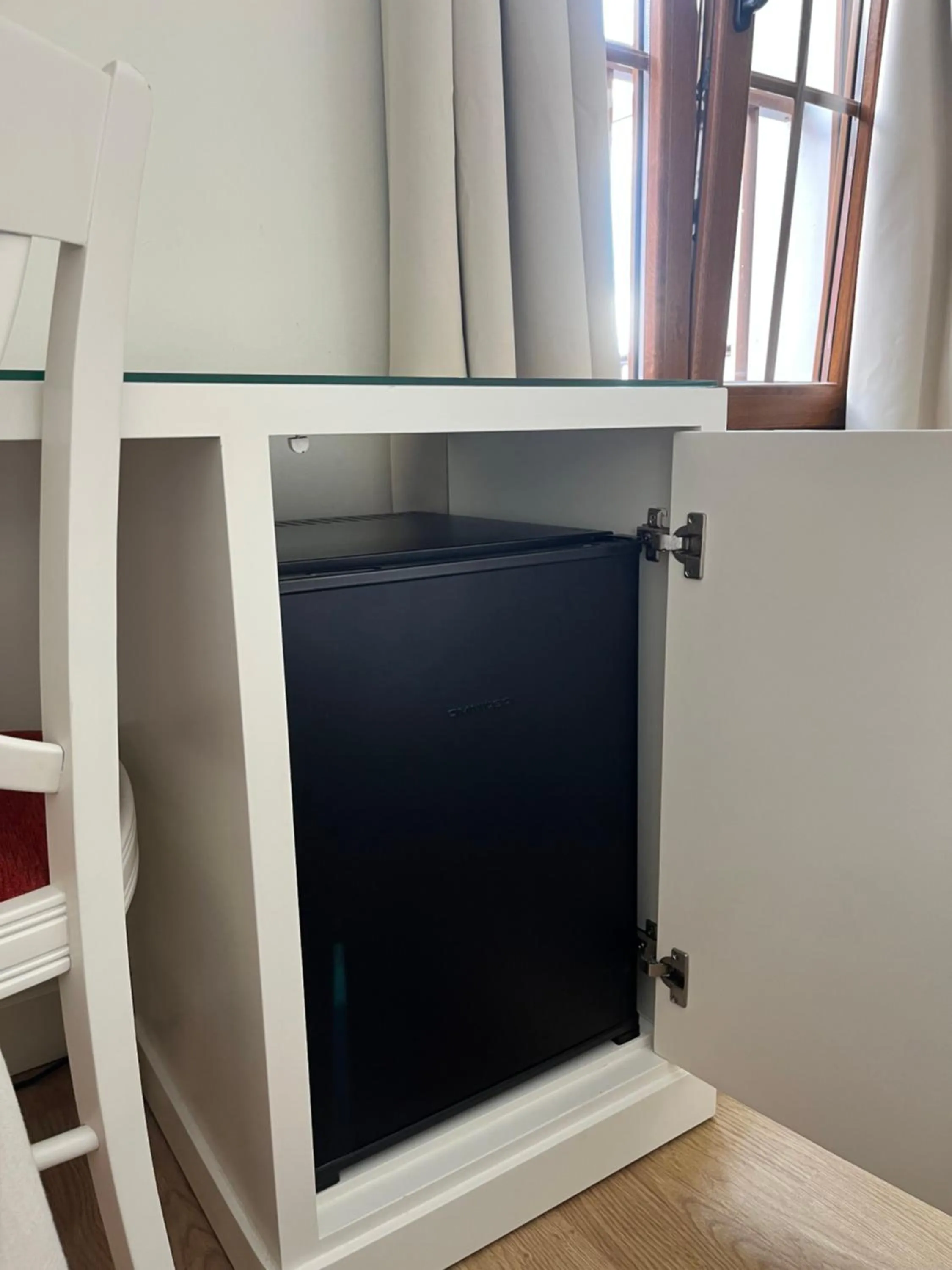 minibar in Hostal Al-Andalus