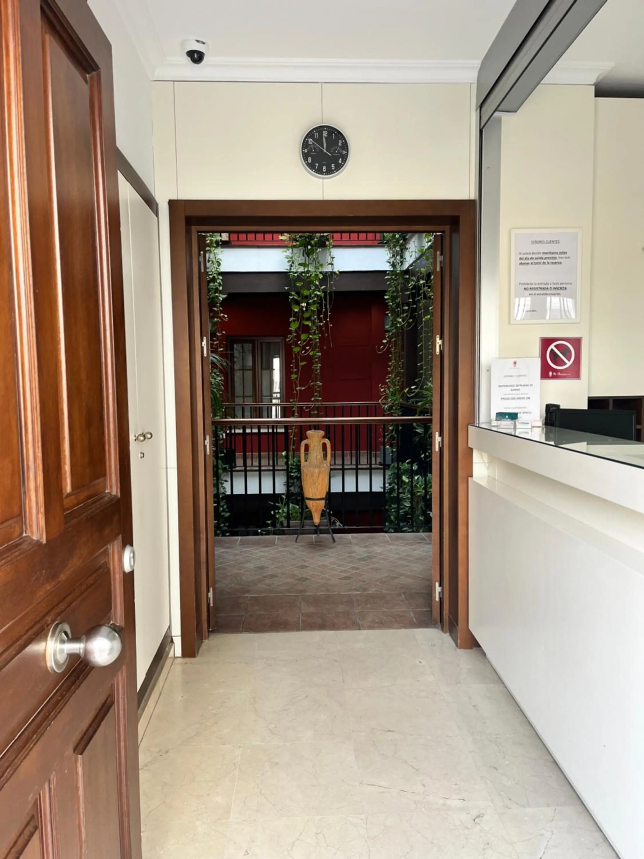 Lobby or reception in Hostal Al-Andalus