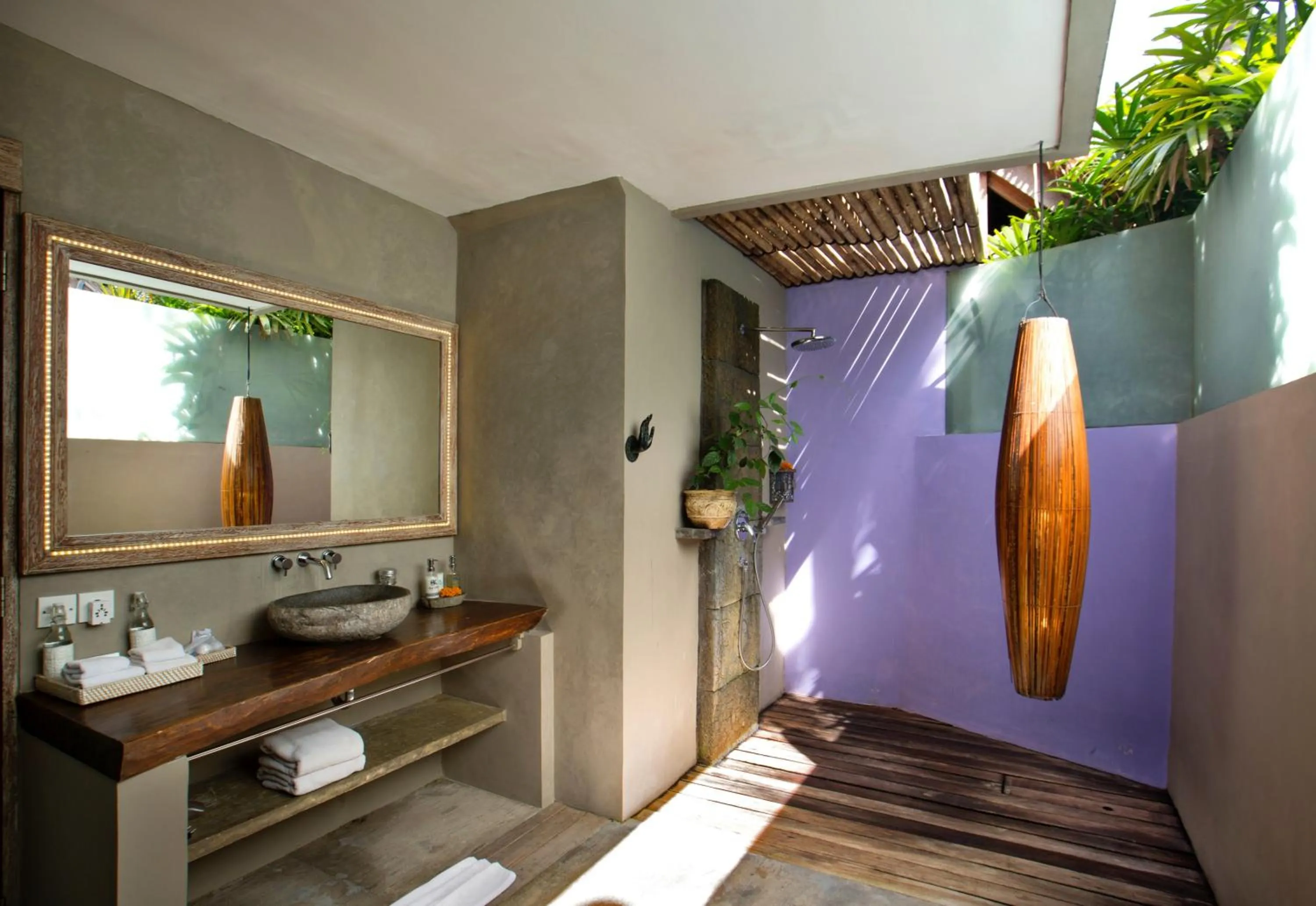 Bathroom in Blue Karma Dijiwa Seminyak