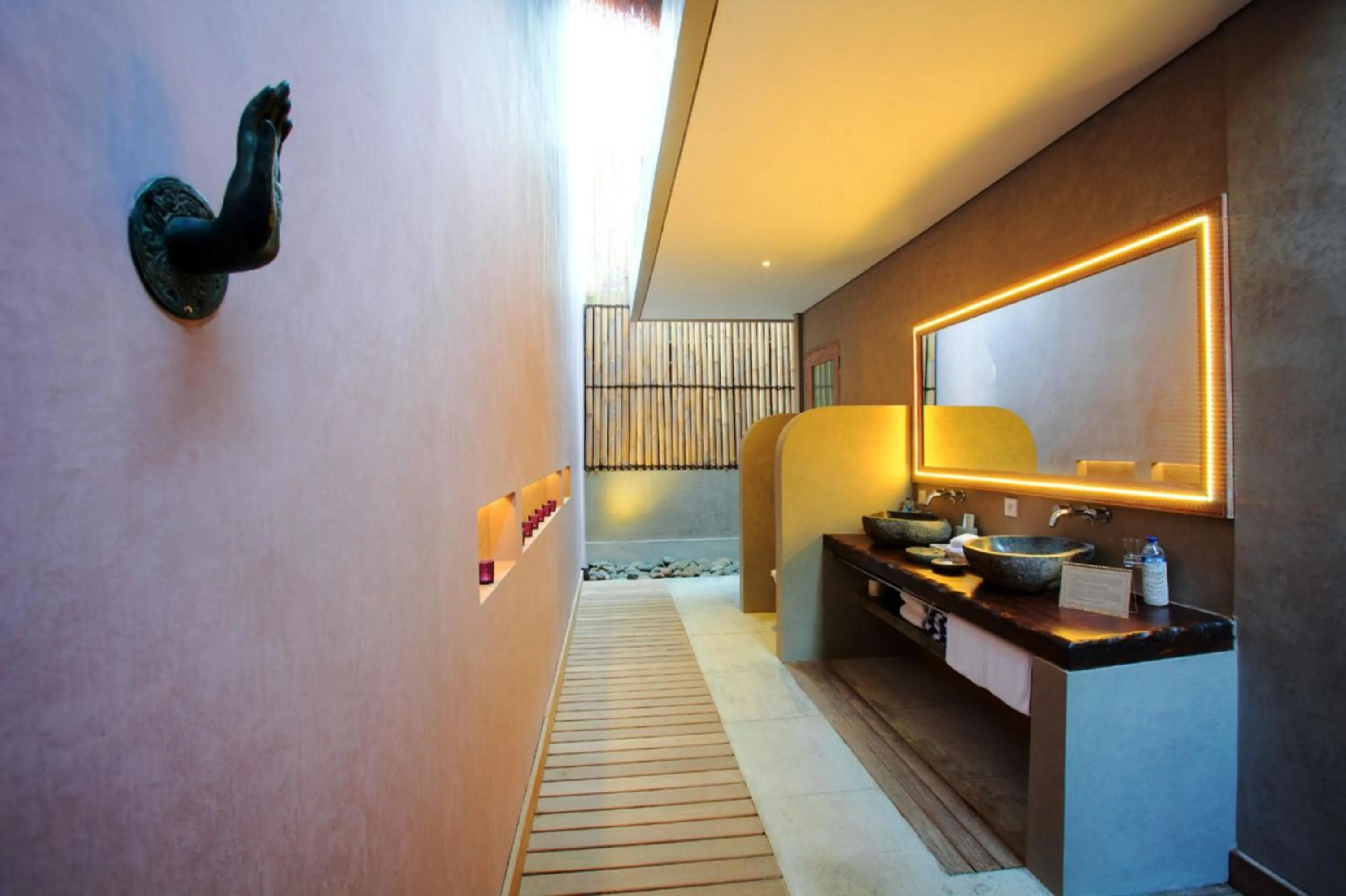 Bathroom in Blue Karma Dijiwa Seminyak