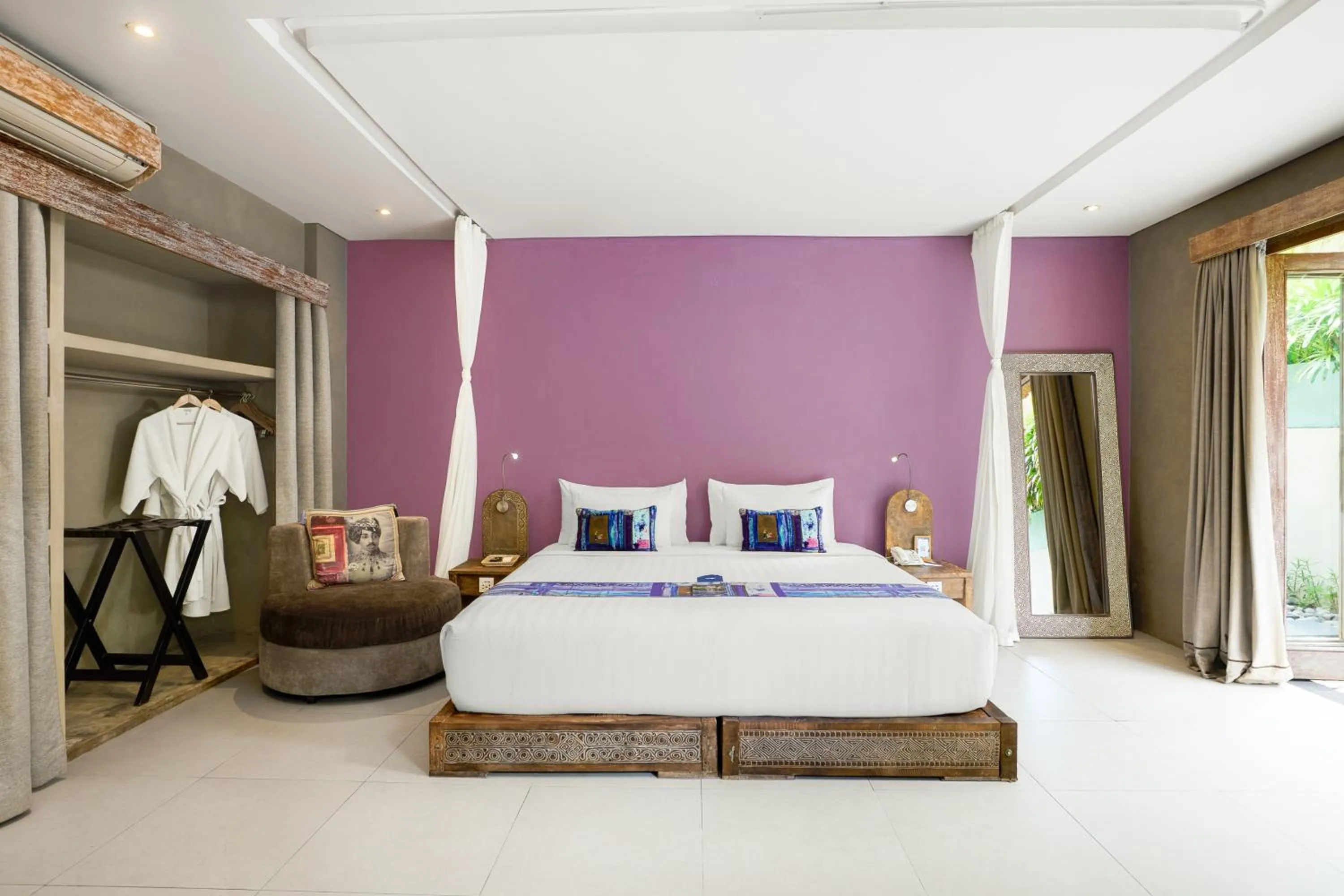 Bedroom, Bed in Blue Karma Dijiwa Seminyak