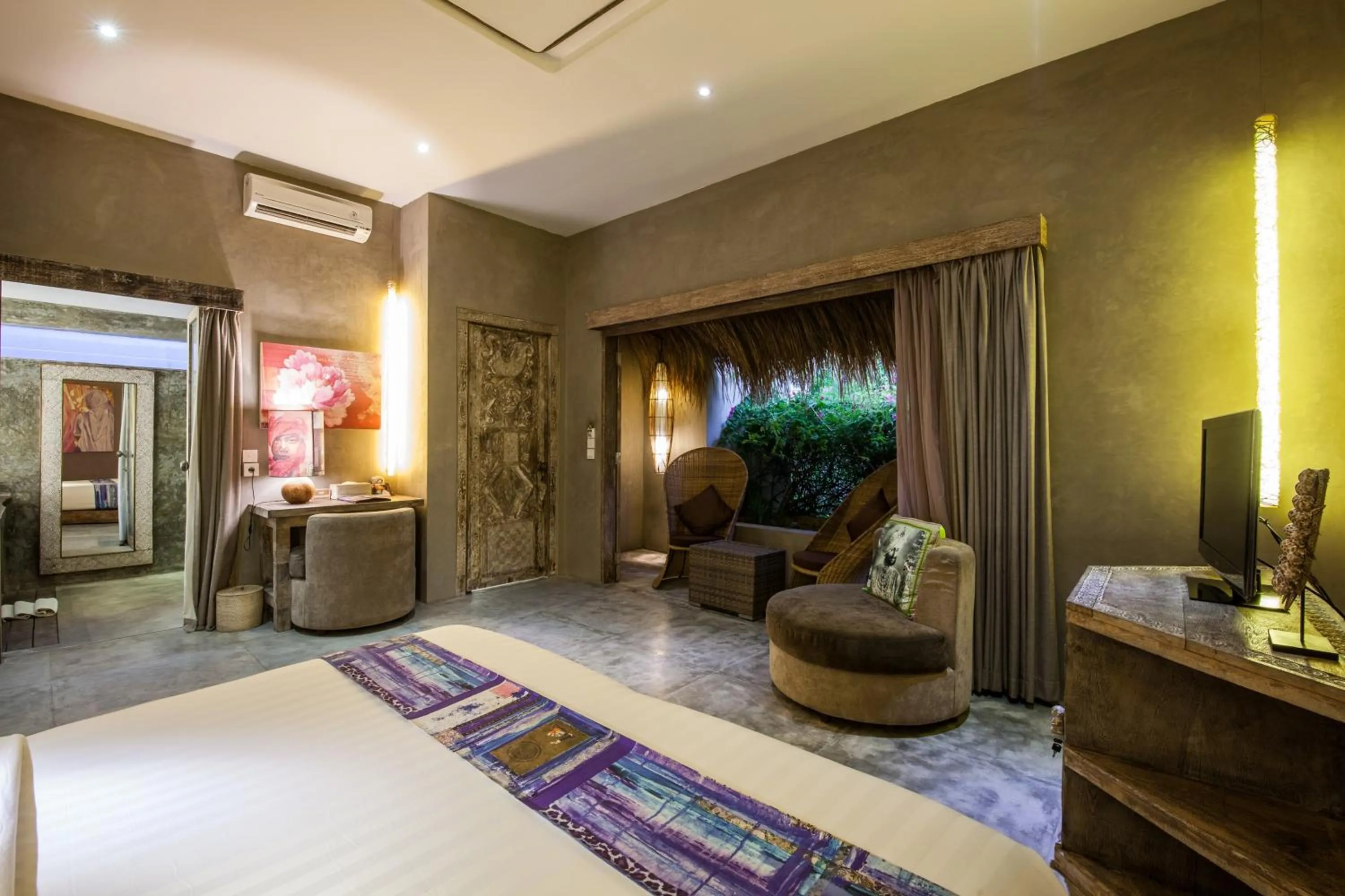 Seating area, Bed in Blue Karma Dijiwa Seminyak