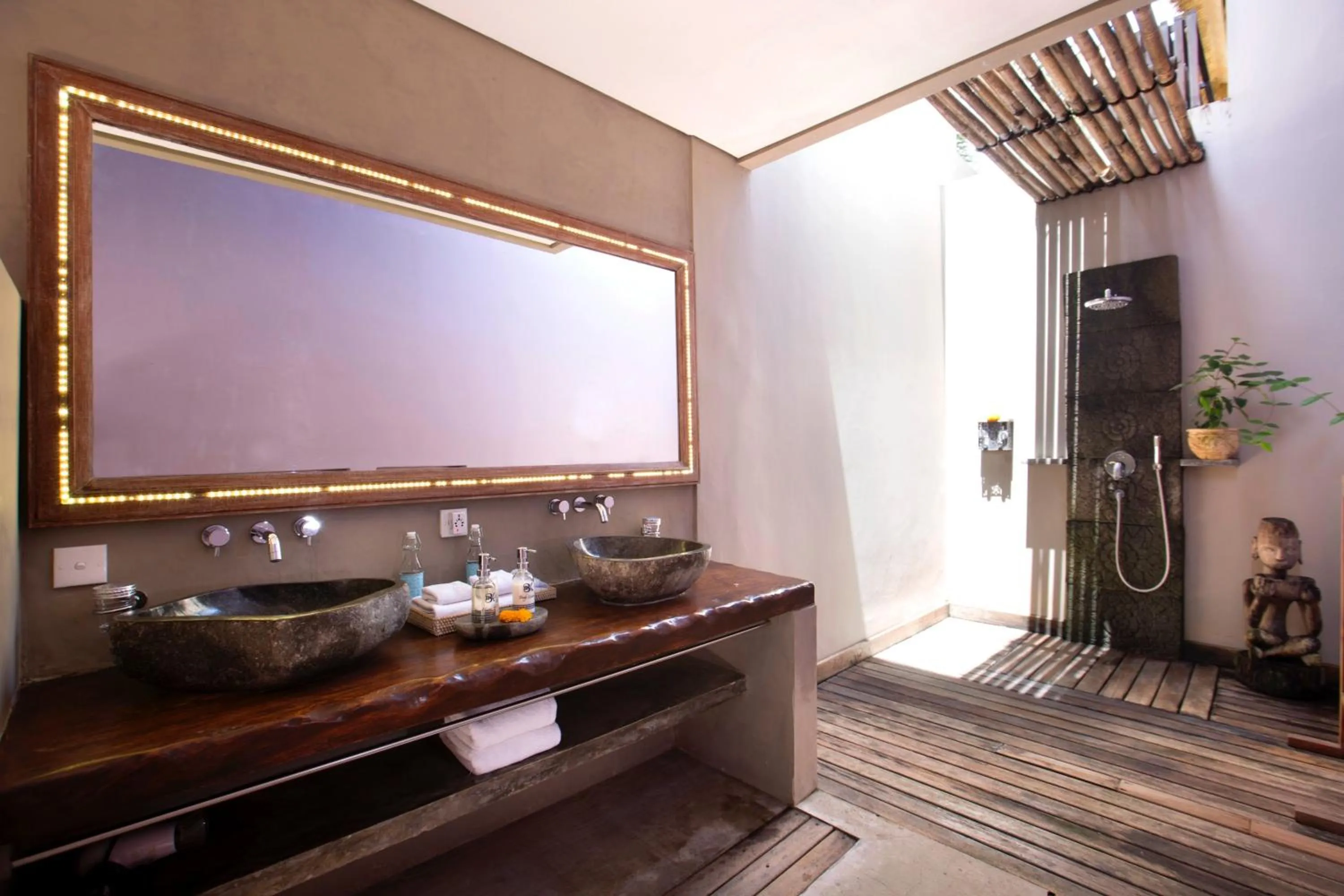 Bathroom in Blue Karma Dijiwa Seminyak