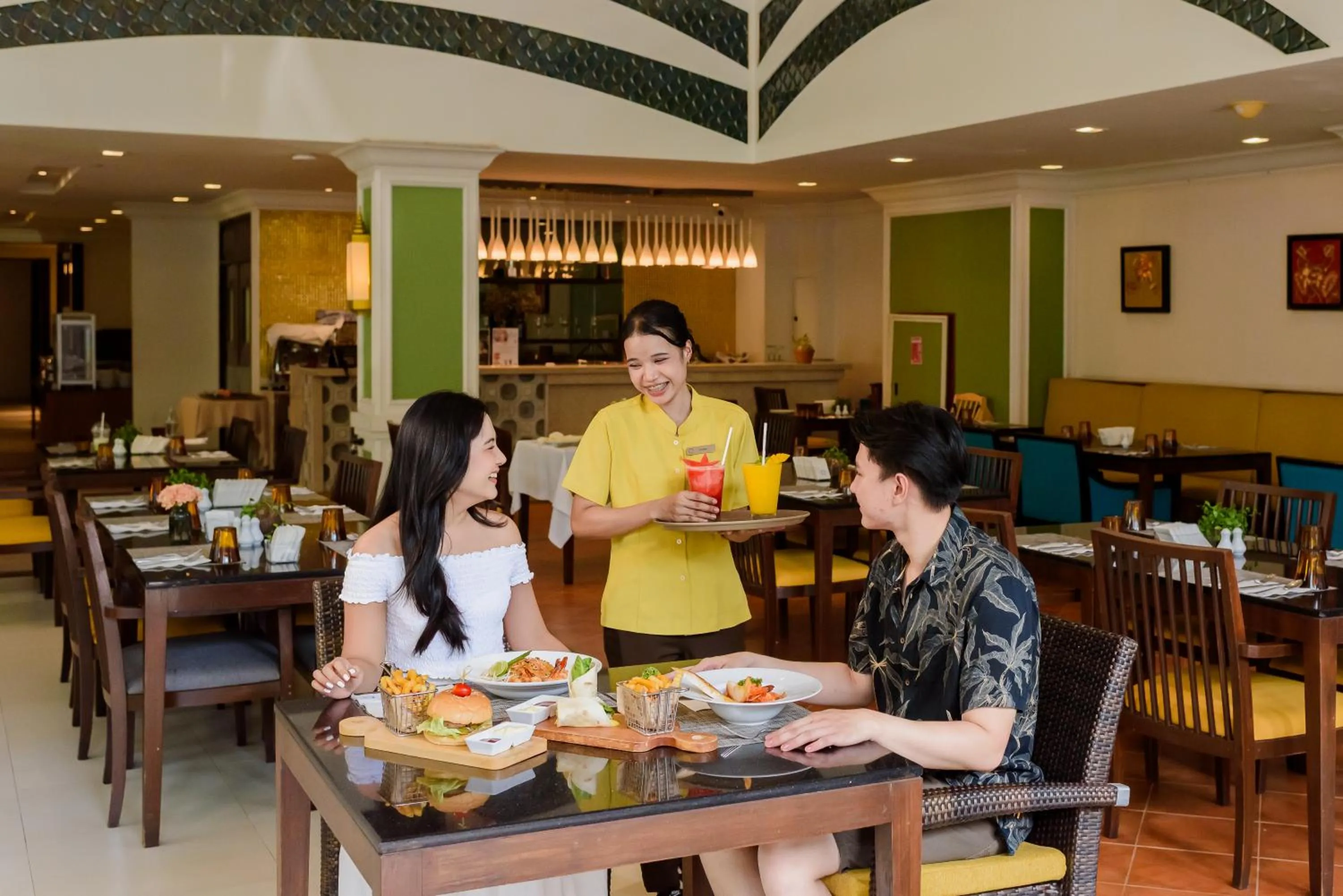 Restaurant/places to eat in Centara Anda Dhevi Resort & Spa Krabi