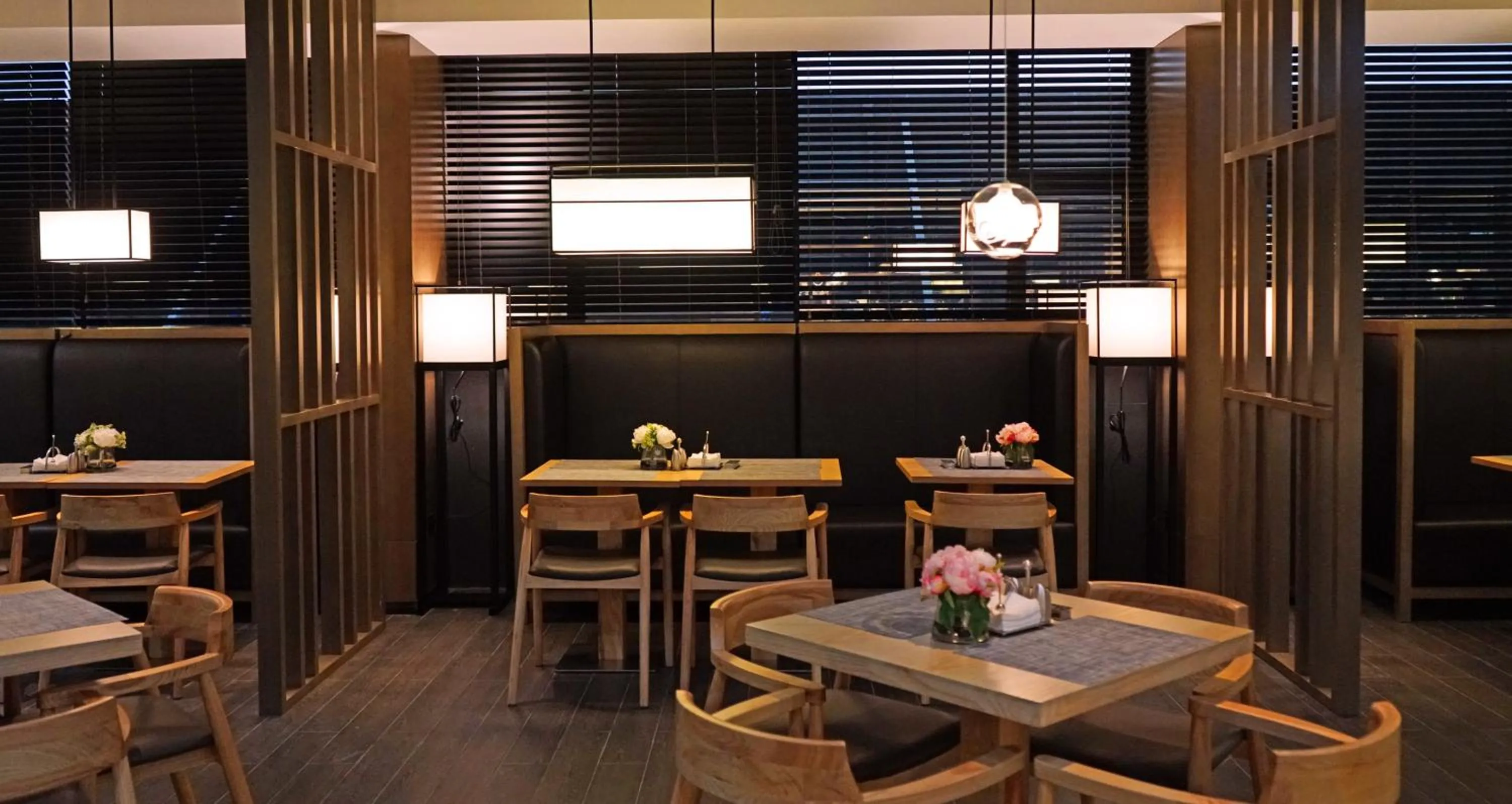 Restaurant/places to eat in Paco Hotel Chebeinan Metro Guanghzou