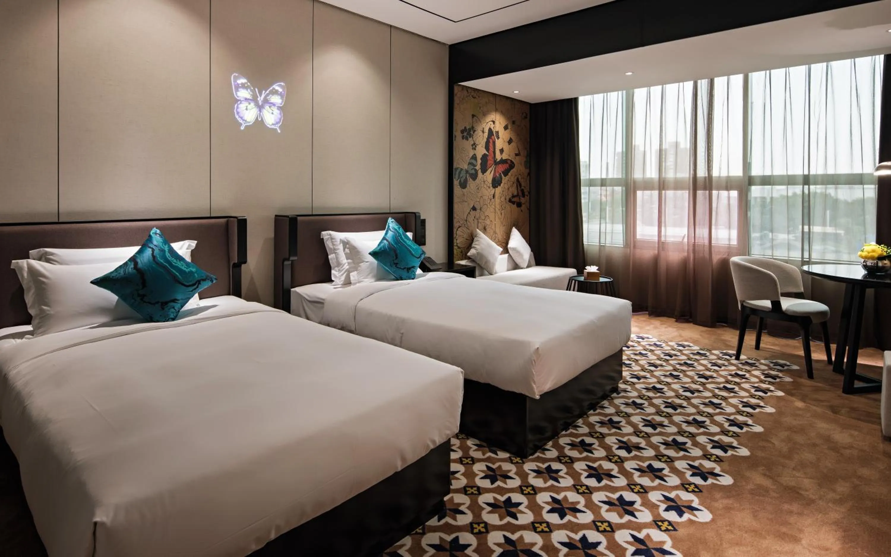 Bed in Paco Hotel Chebeinan Metro Guanghzou