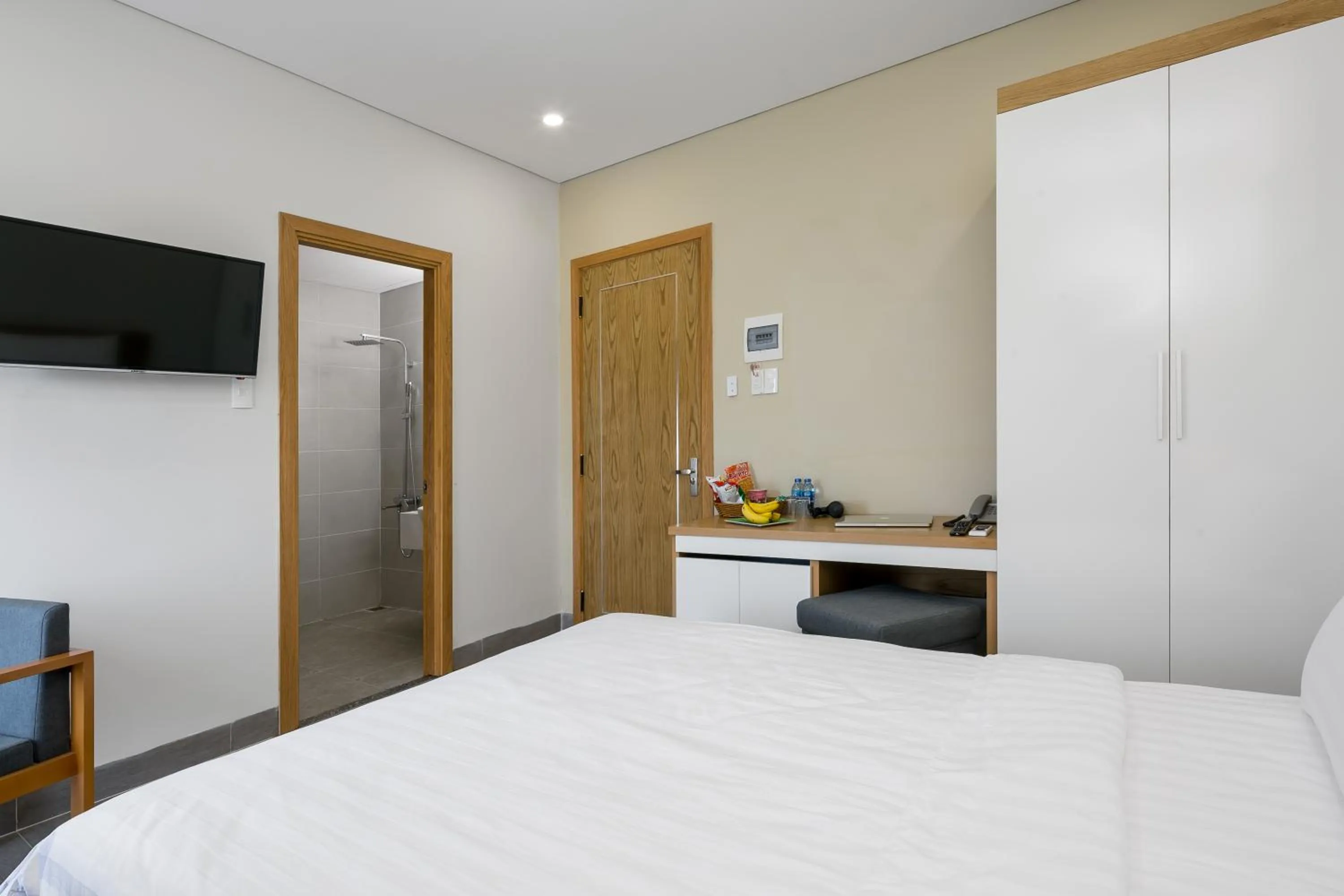 Photo of the whole room, Bed in Anh Villa Hotel