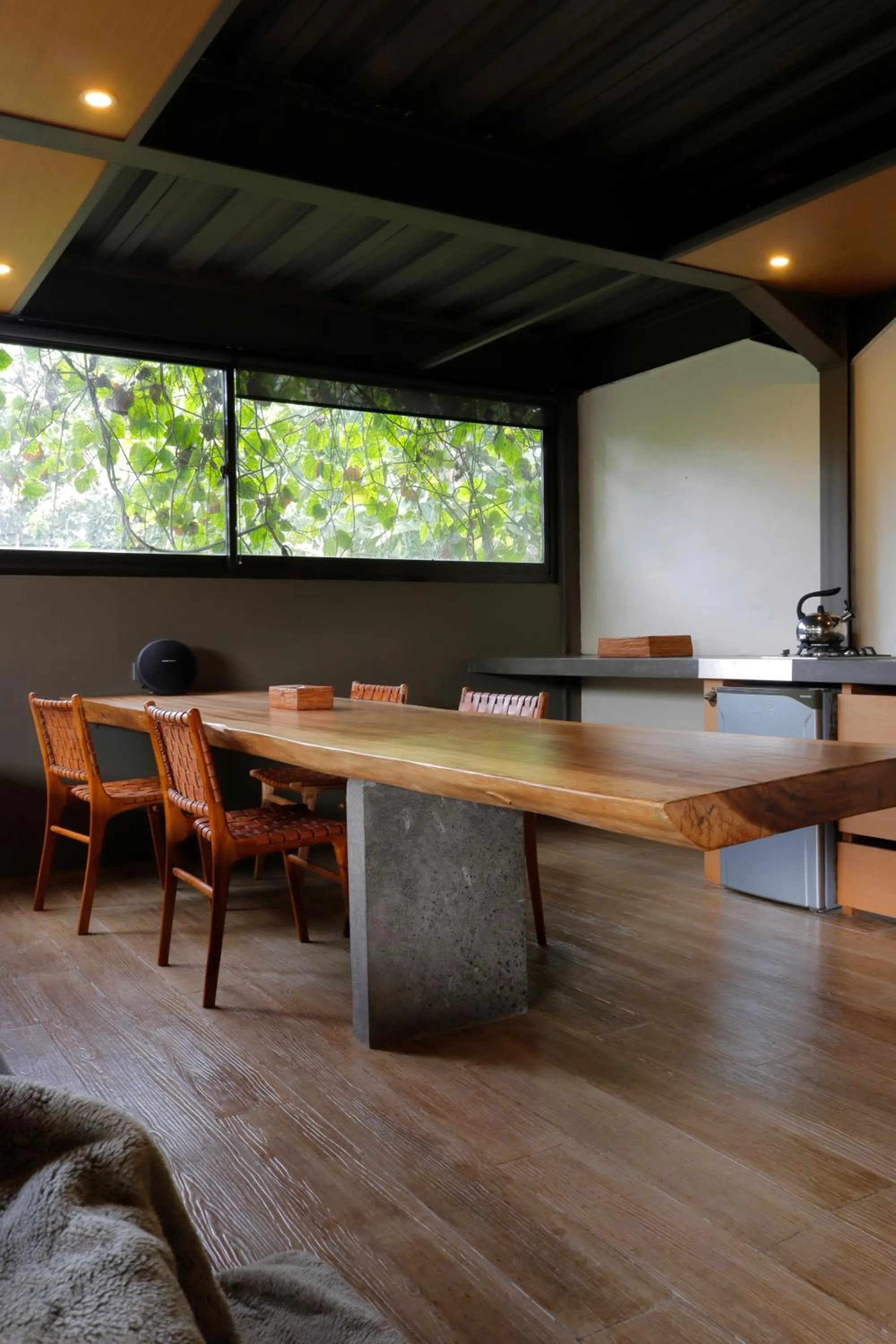 Dining area in Clio Apartment