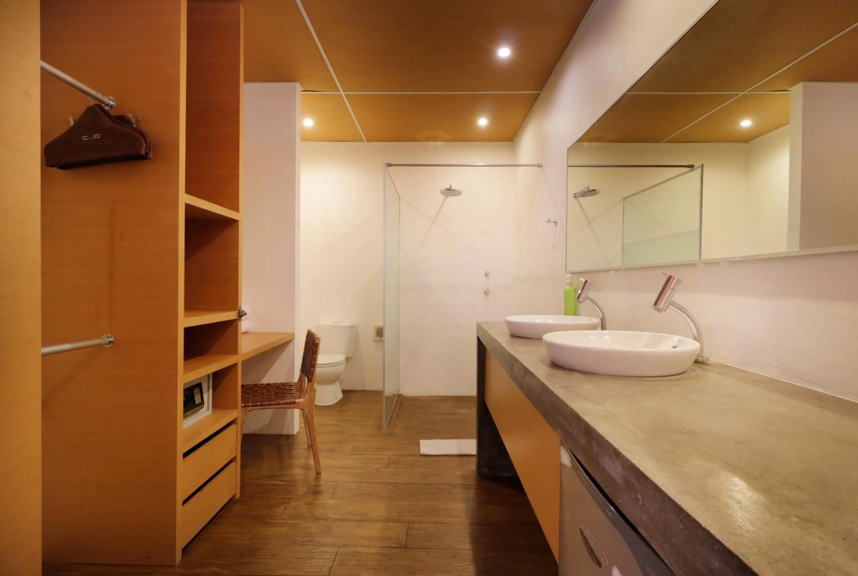 Toilet in Clio Apartment