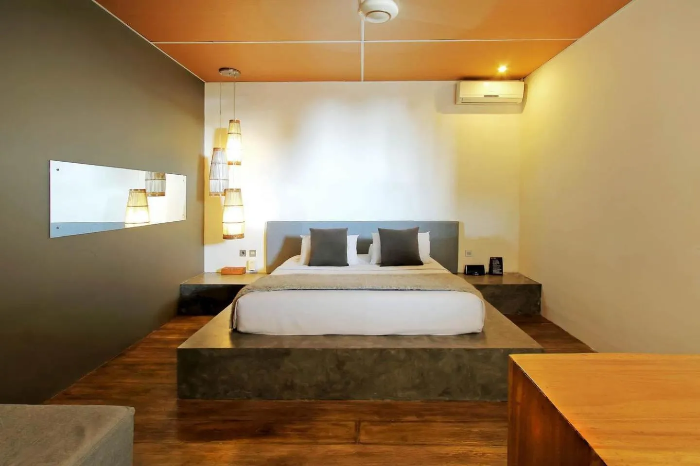 Bedroom, Bed in Clio Apartment