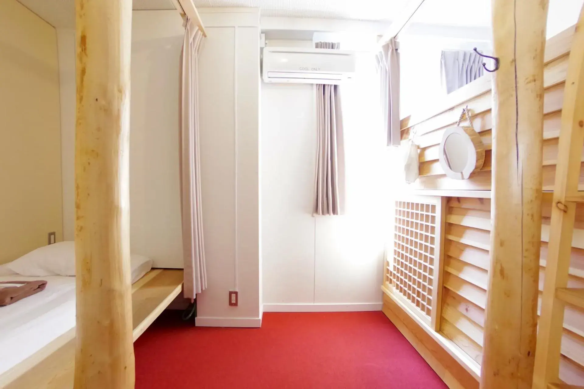 Basic Triple Room with Shared Bathroom in Hostel 1889 Basic Triple Room with Shared Bathroom in Hostel 1889