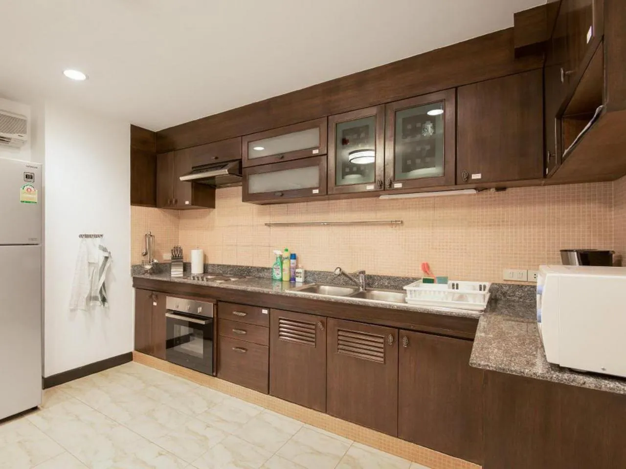 Serena Sathorn Suites