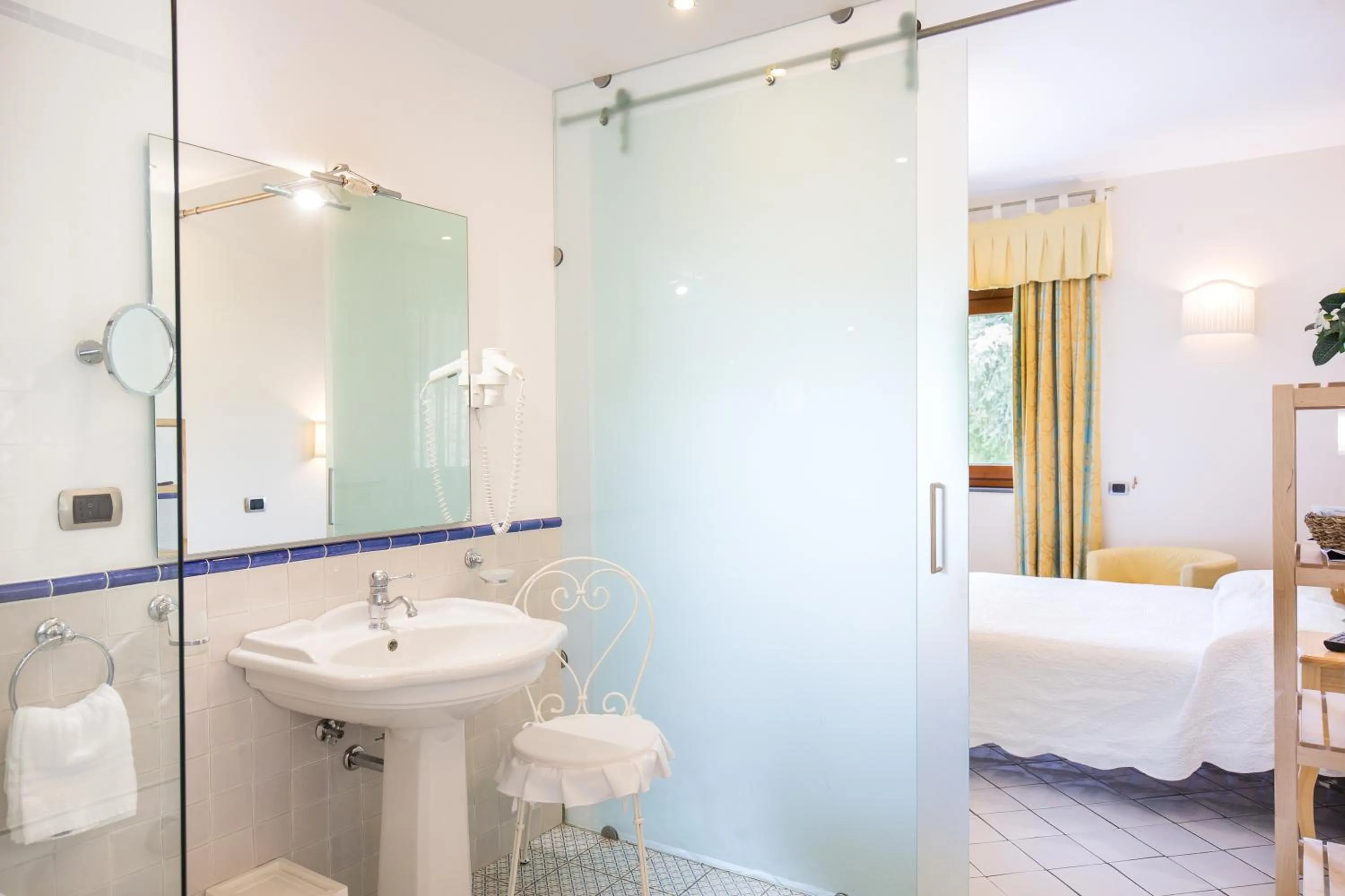 Bathroom in Villa Poseidon -Boutique Hotel-