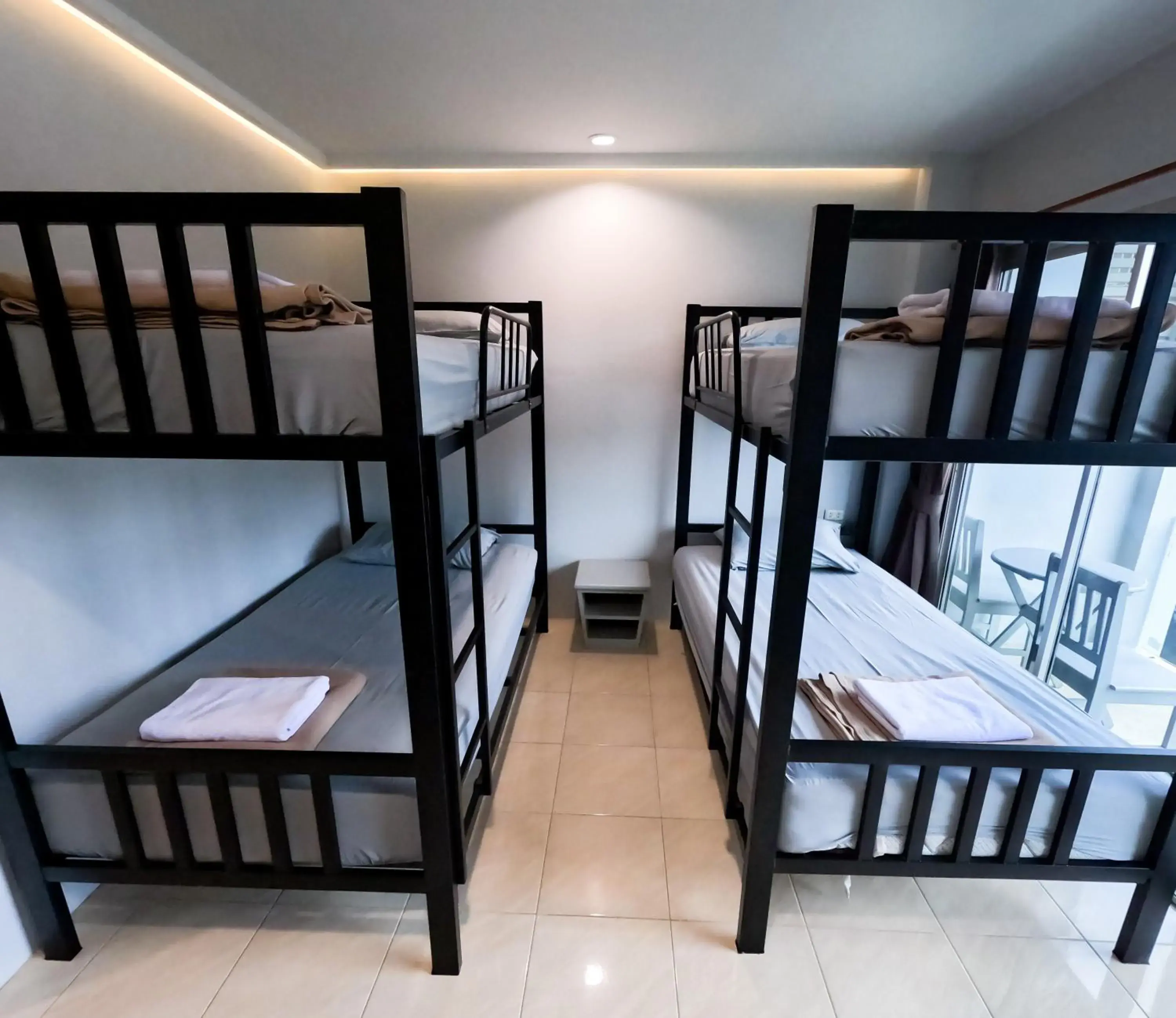 Bed in 4-Bed Mixed Dormitory Room in Chaweng Terrace Bed in 4-Bed Mixed Dormitory Room in Chaweng Terrace