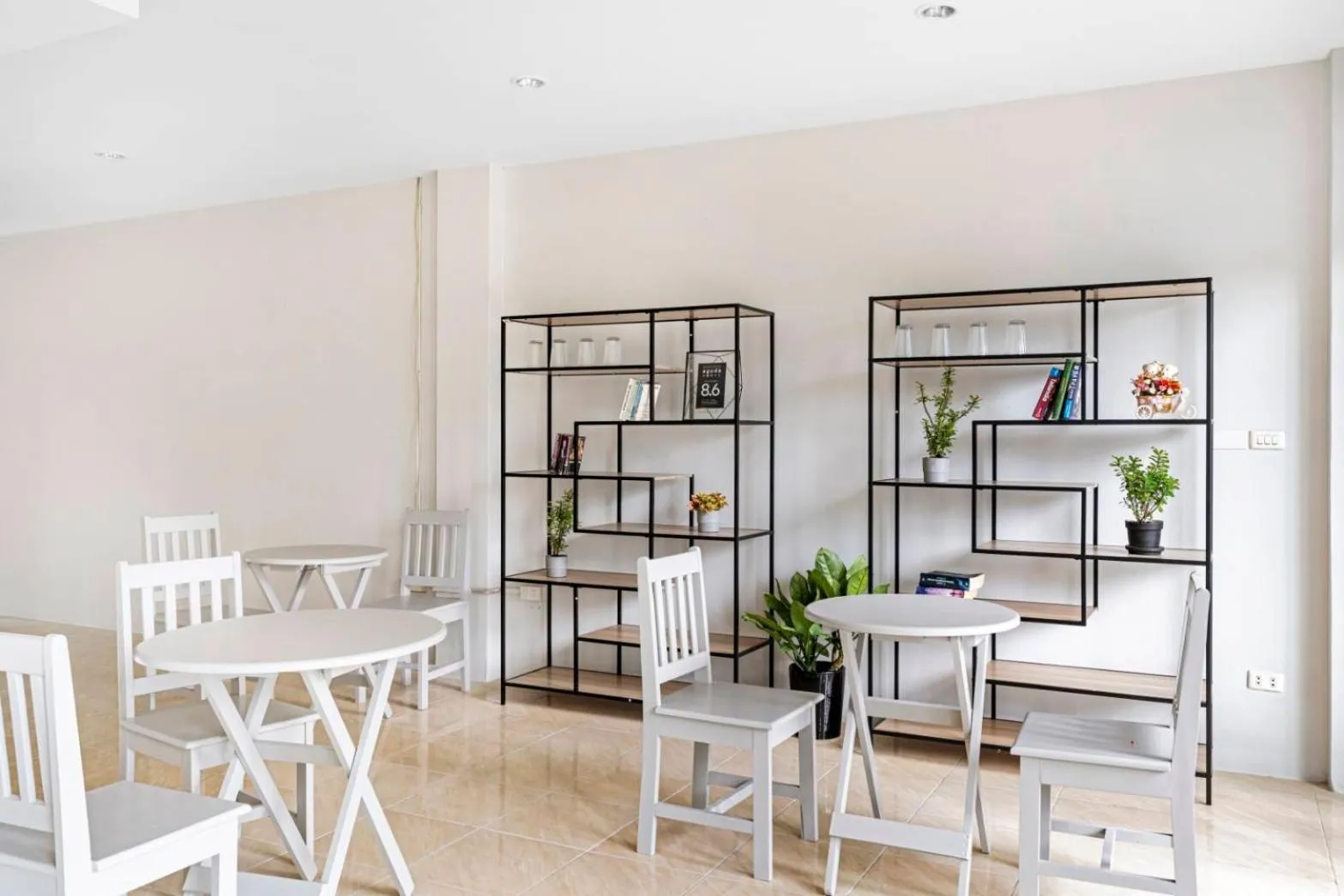 Property building in Chaweng Terrace