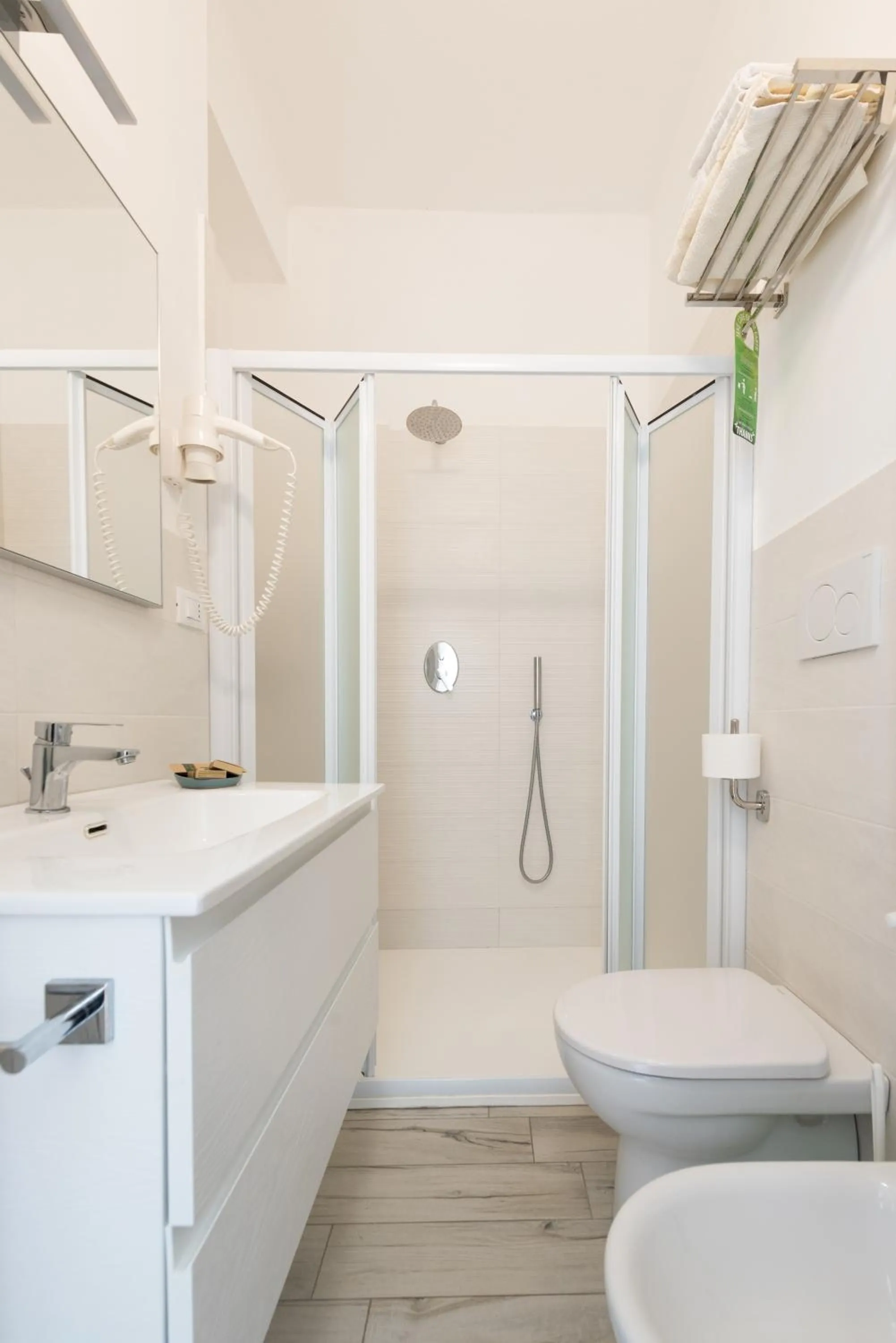 Shower in Hotel Deutsche Familien