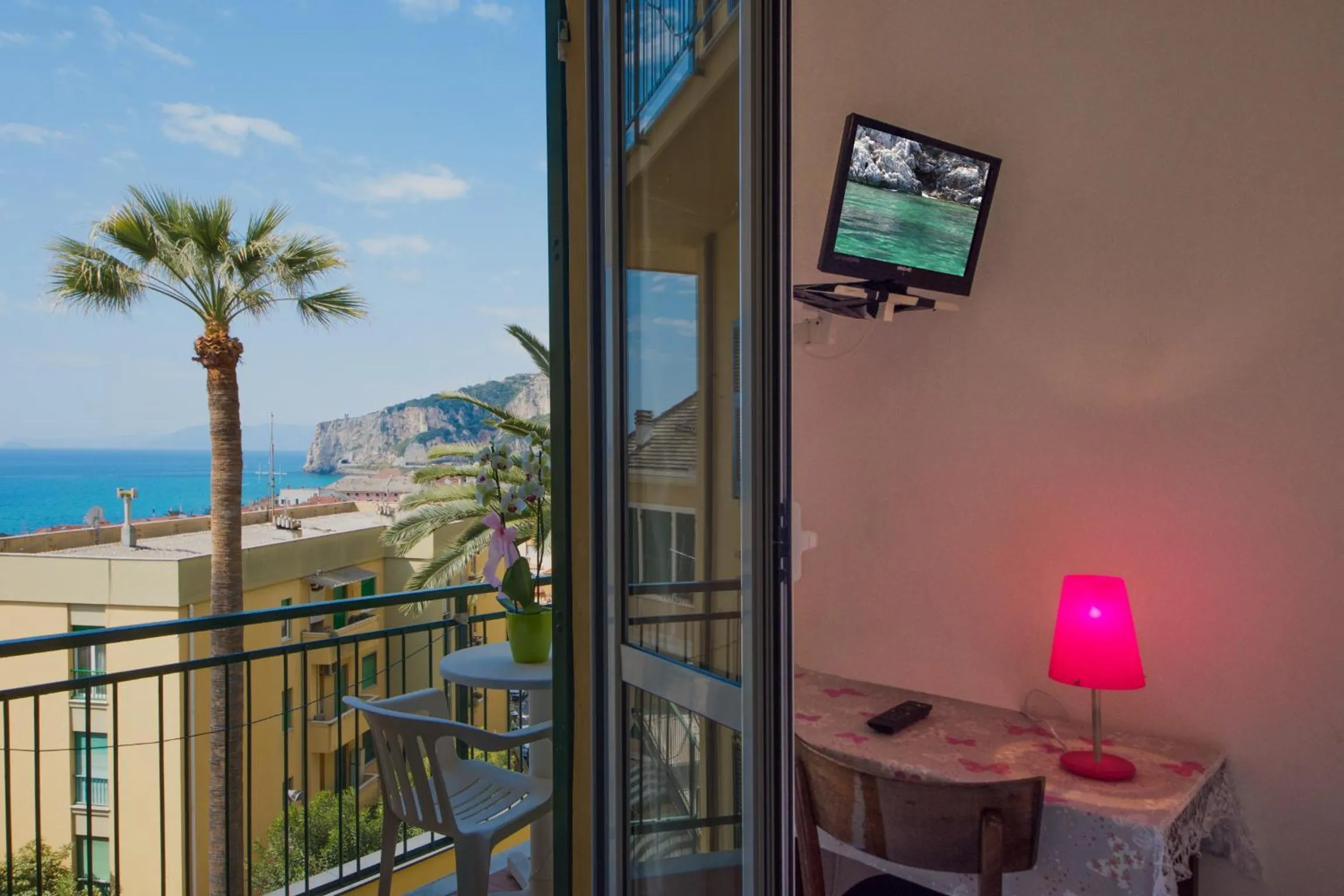 TV and multimedia in Hotel Deutsche Familien