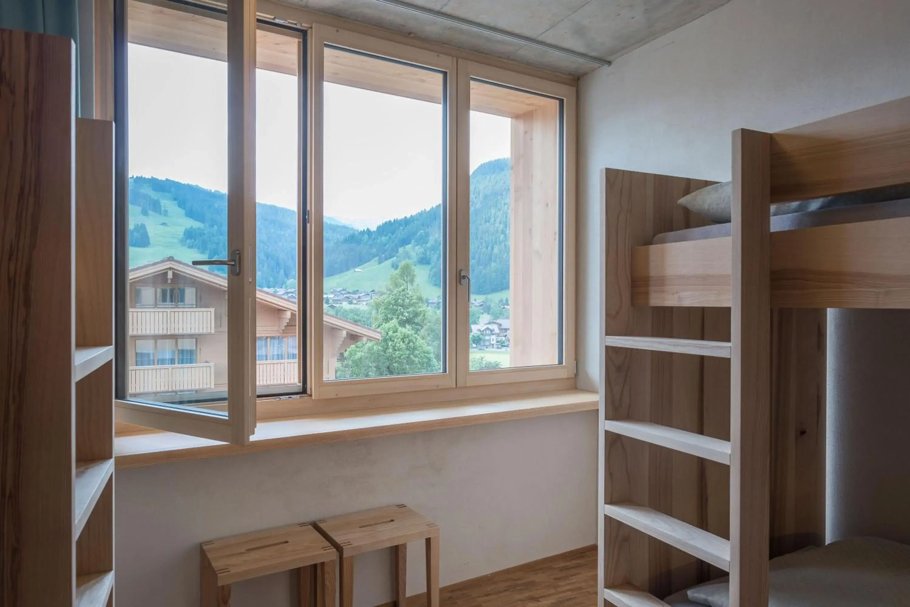 Single Bed in Sextuple Room in Saanen Gstaad Youth Hostel Single Bed in Sextuple Room in Saanen Gstaad Youth Hostel