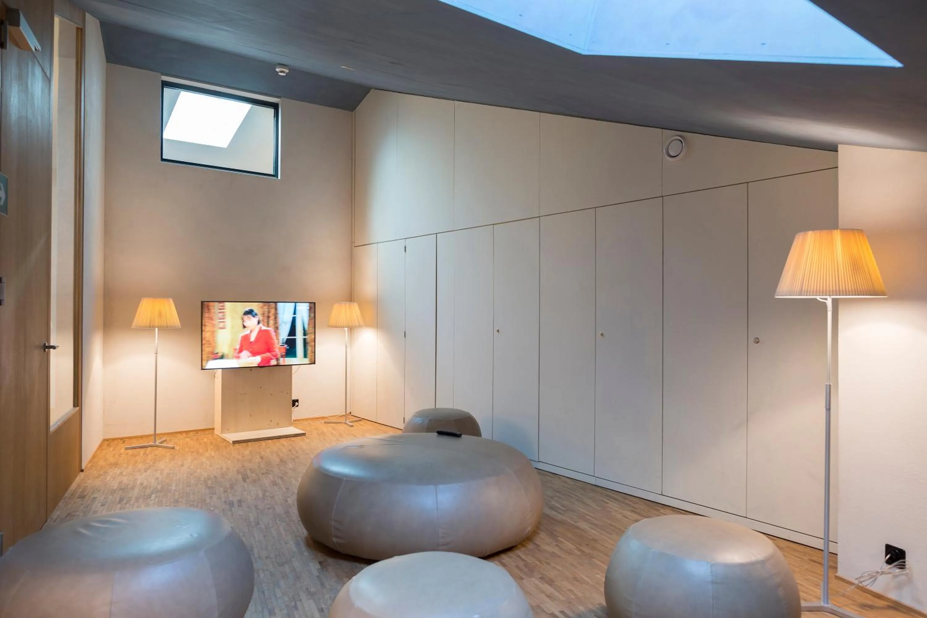 Entertainment in Saanen Gstaad Youth Hostel