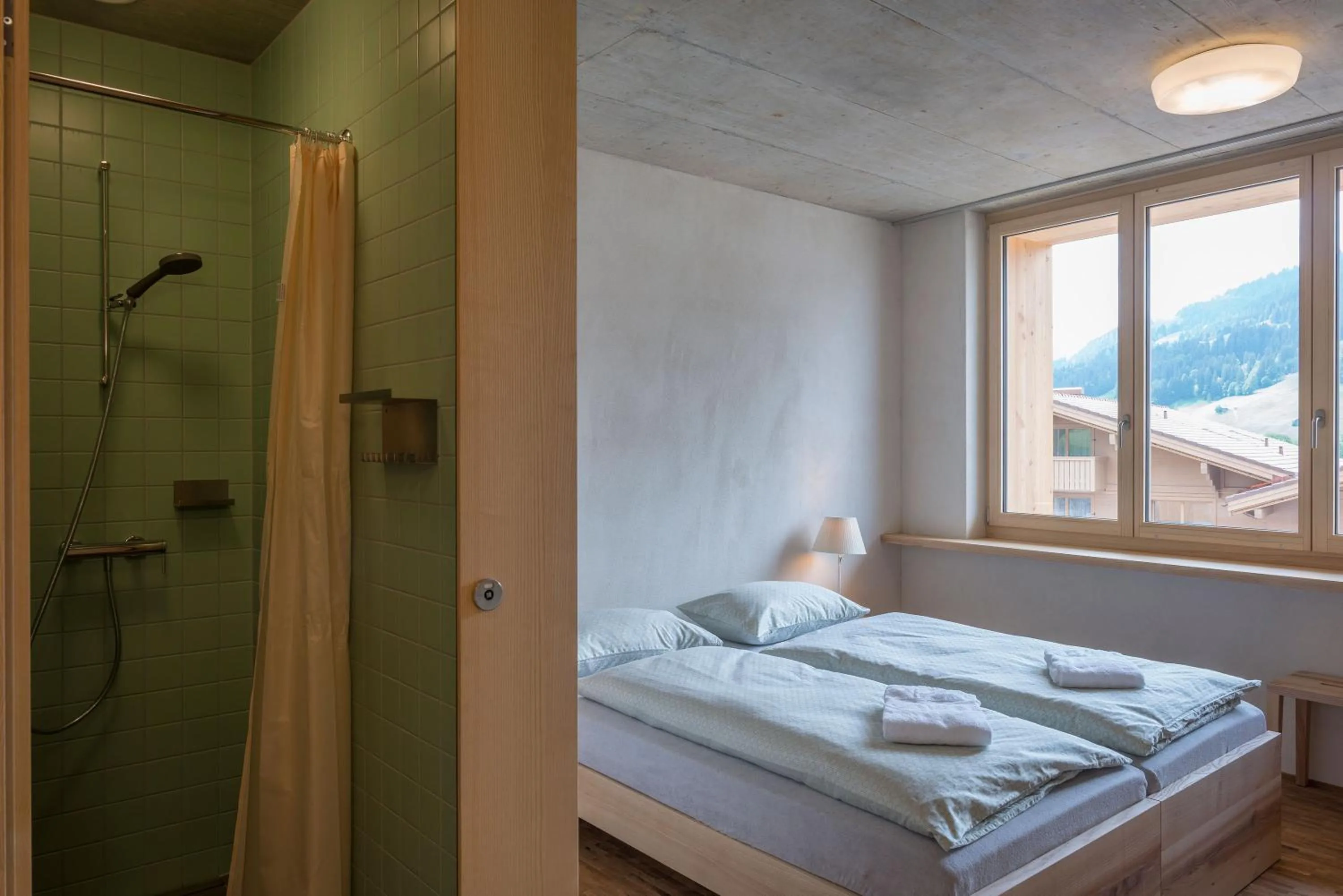 Shower, Bed in Saanen Gstaad Youth Hostel