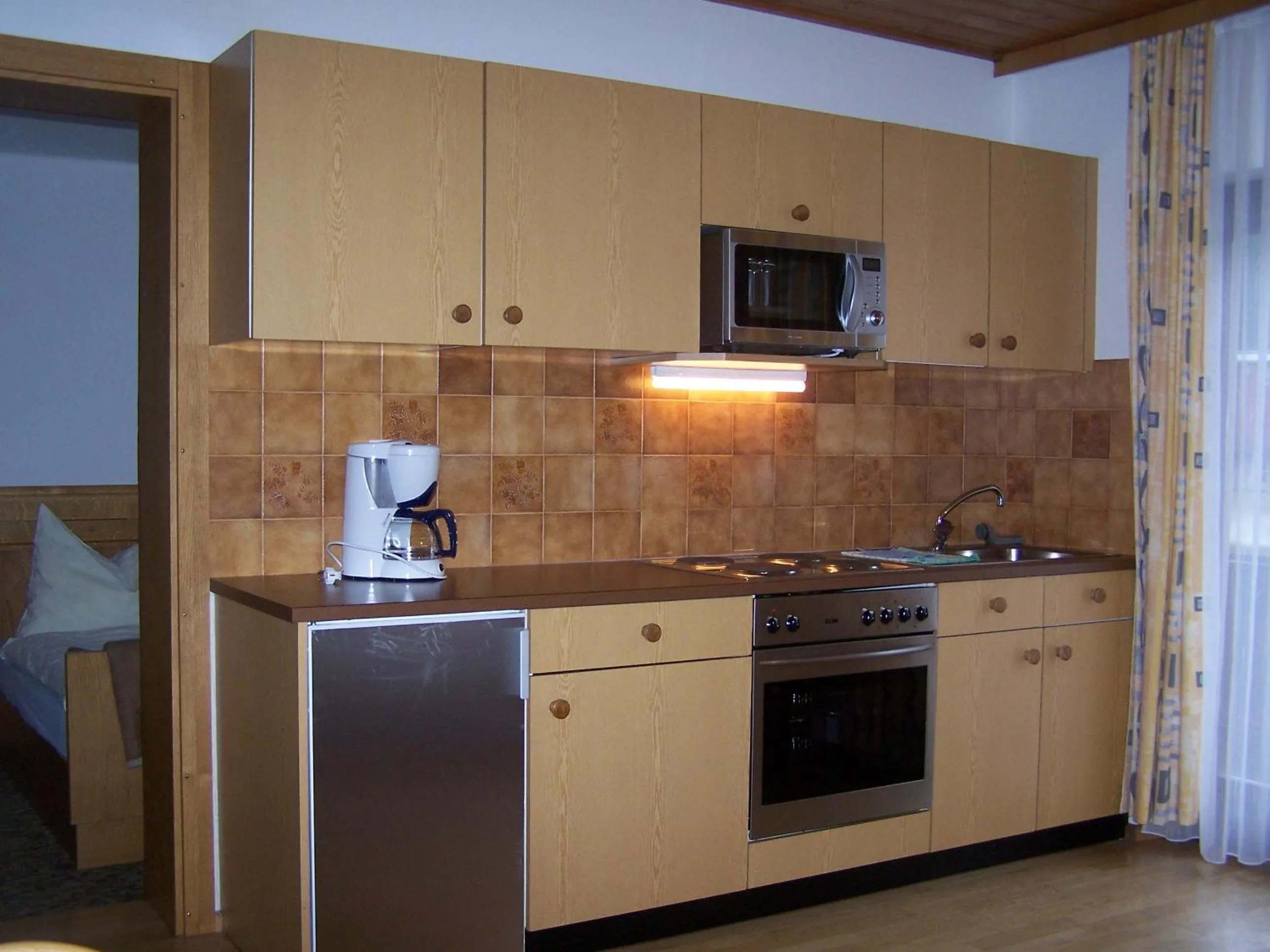 Kitchen or kitchenette in Ferienwohnung Ski-Hans