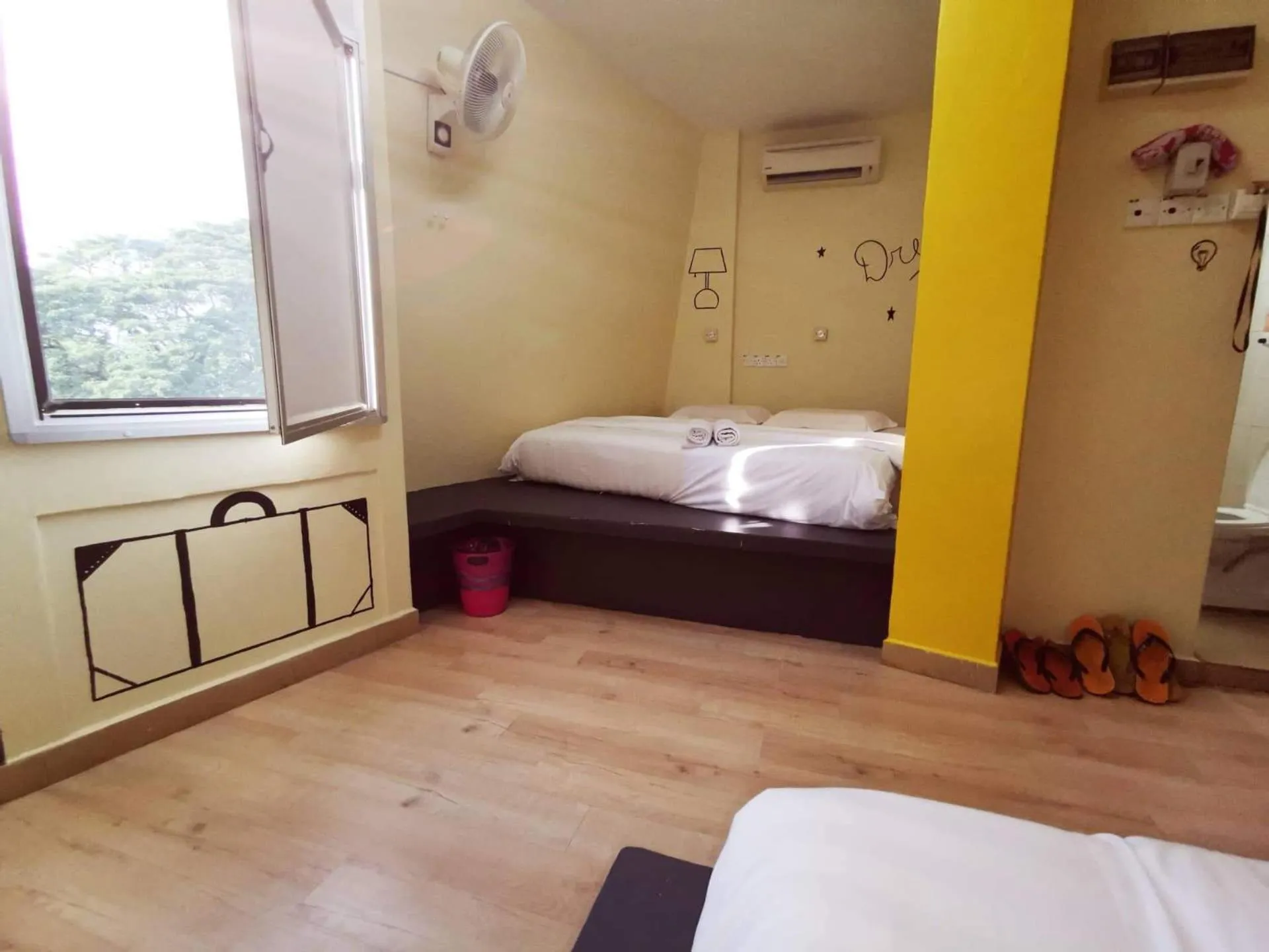 Bed in Abby by the river