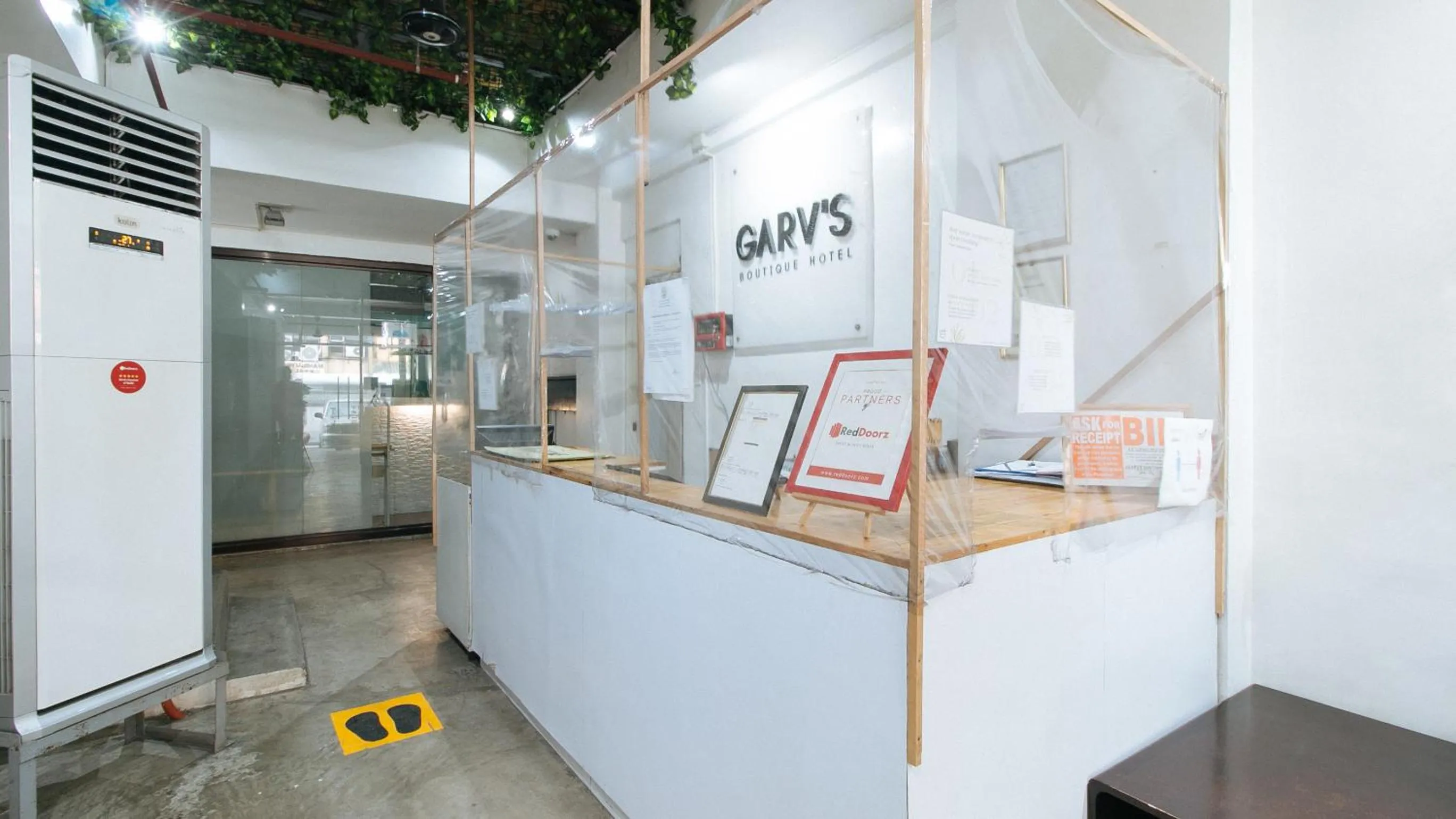 Lobby or reception in RedDoorz Plus at Boni Avenue Mandaluyong