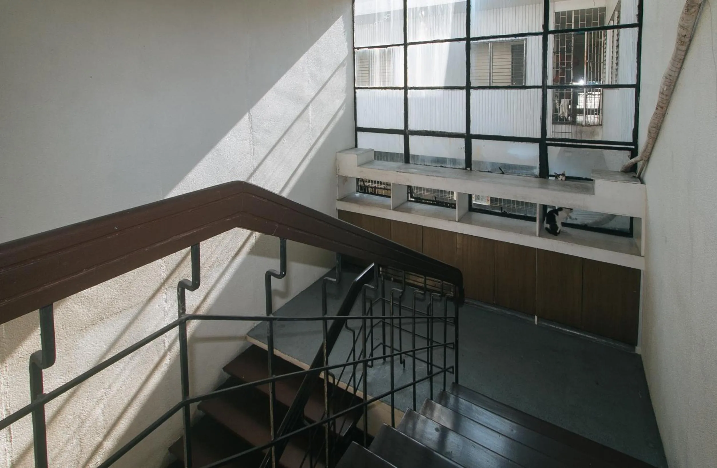 Area and facilities in RedDoorz Plus at Boni Avenue Mandaluyong