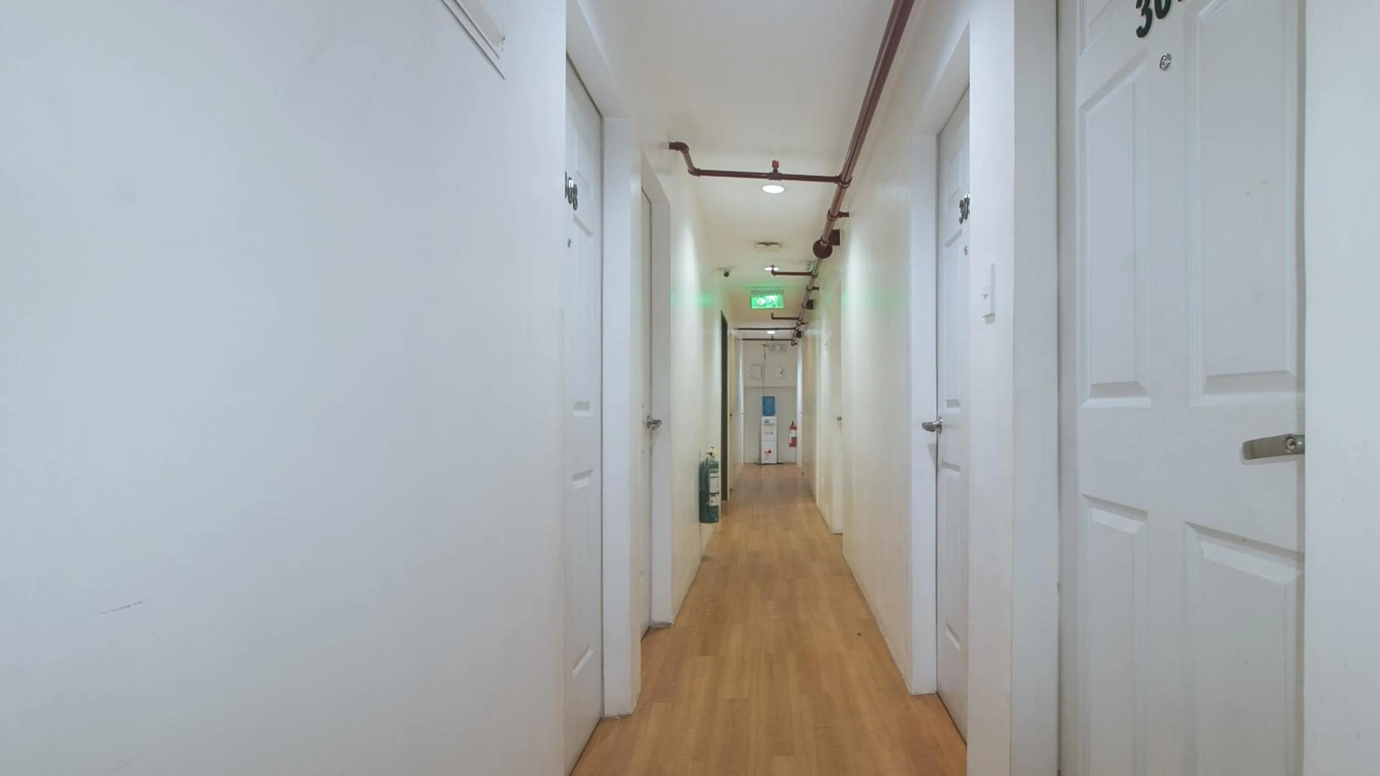 Area and facilities in RedDoorz Plus at Boni Avenue Mandaluyong