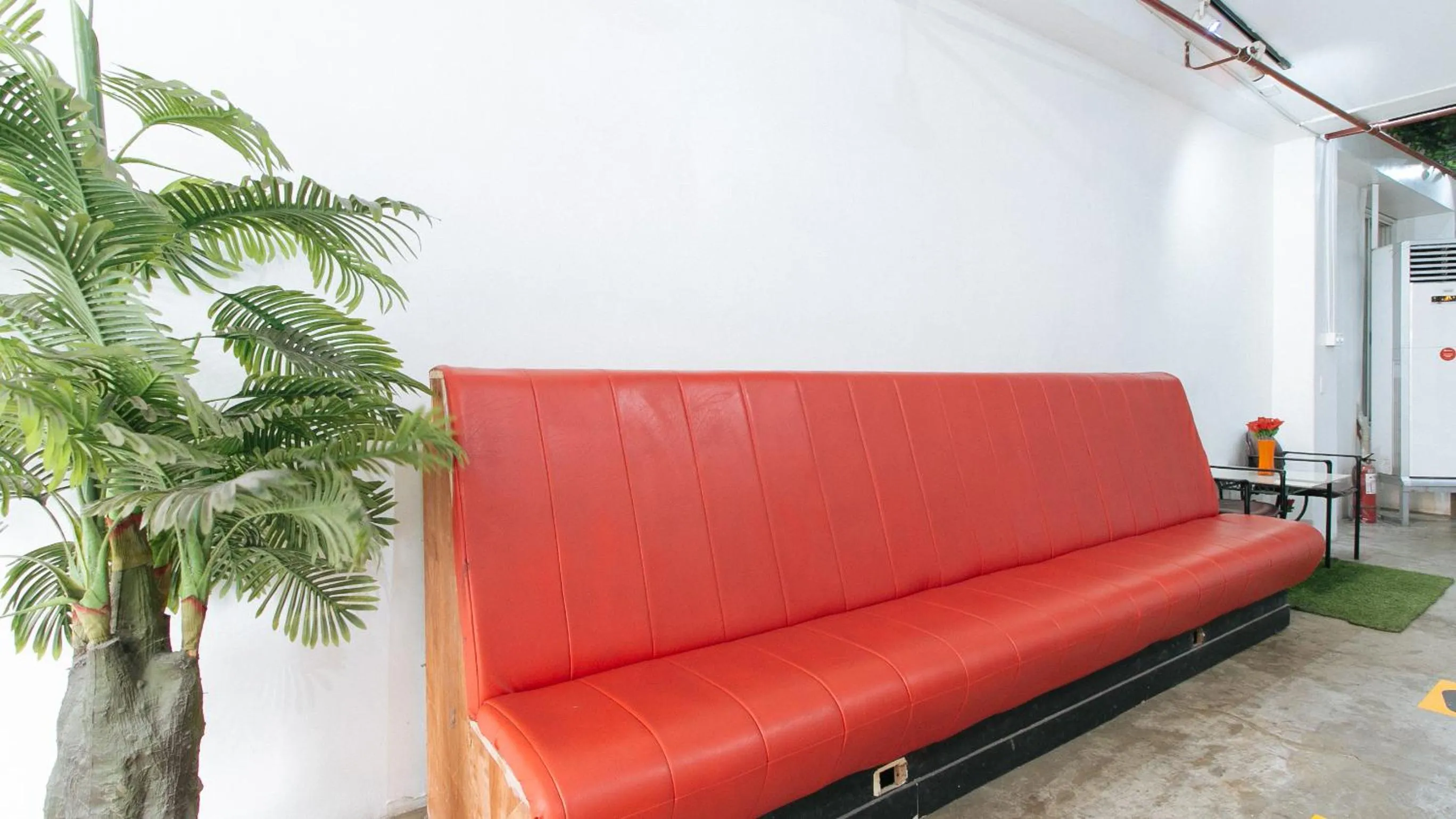 Seating area in RedDoorz Plus at Boni Avenue Mandaluyong