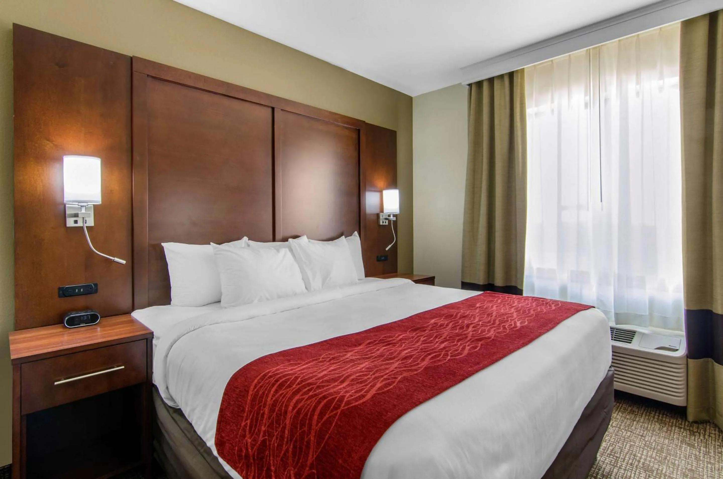 Bedroom in Comfort Inn & Suites Shawnee - Kansas City