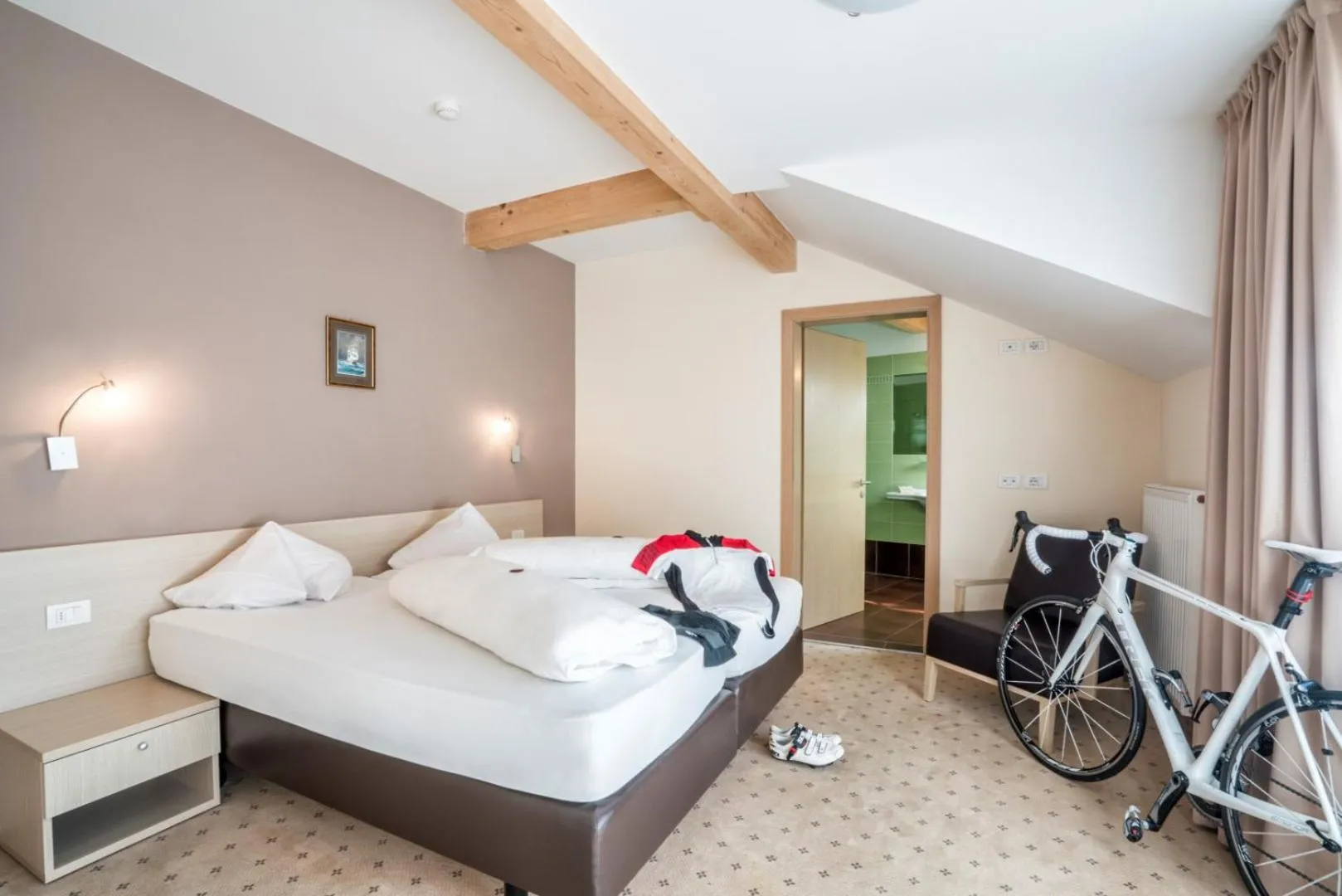 Bedroom, Bed in Hotel Weingarten