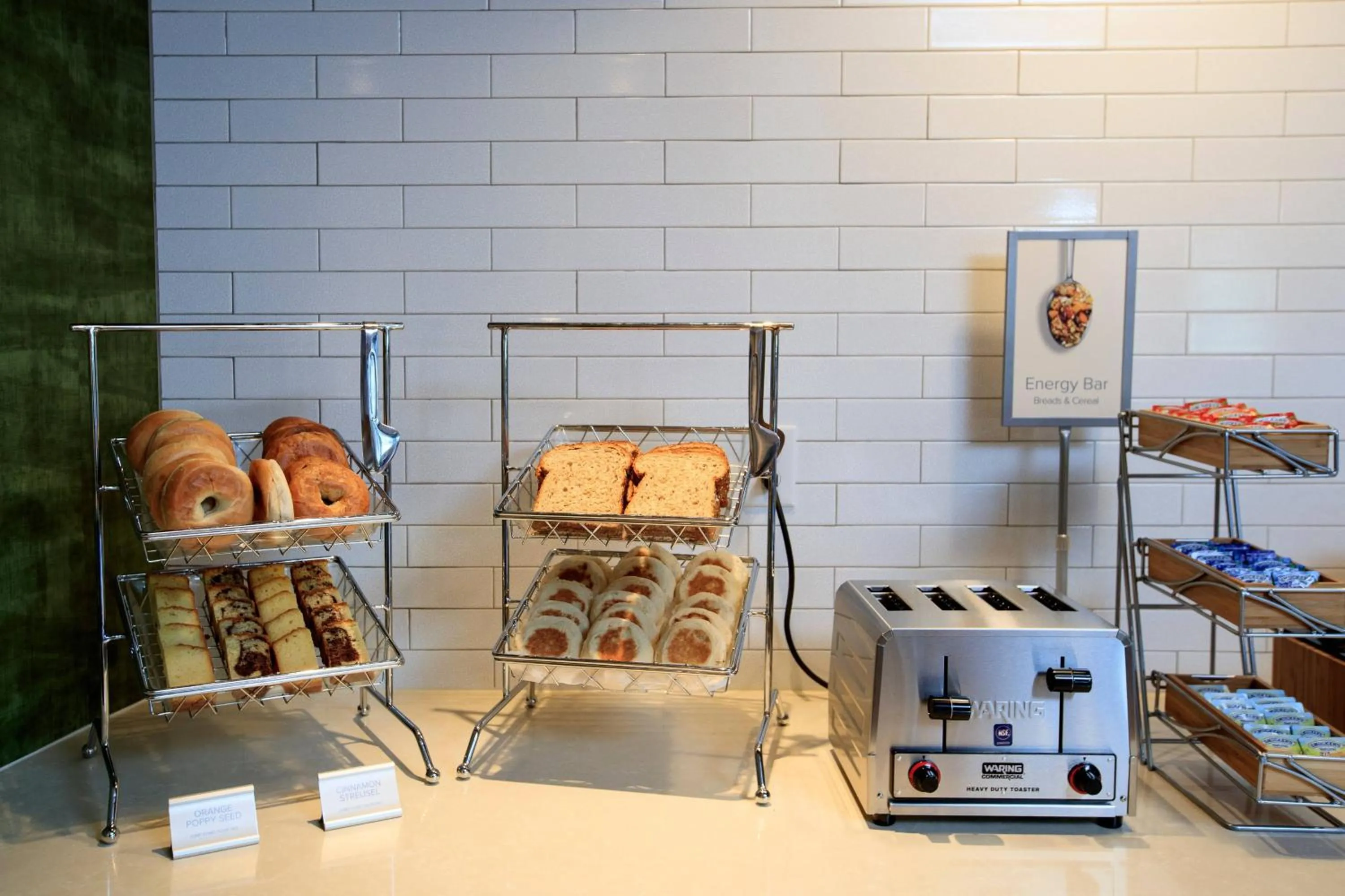 Breakfast in Fairfield Inn & Suites by Marriott Philadelphia Valley Forge/Great Valley