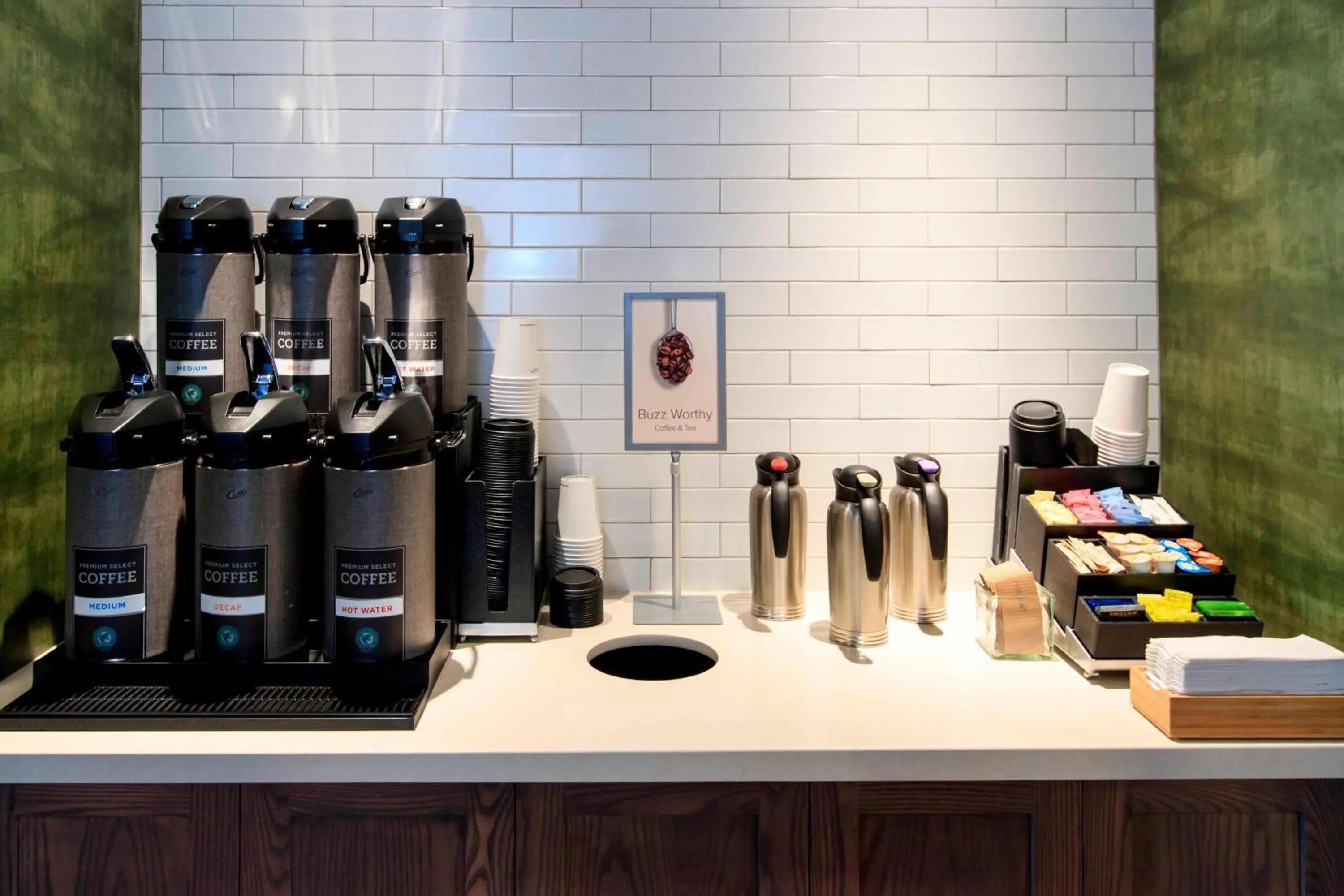 Restaurant/places to eat in Fairfield Inn & Suites by Marriott Philadelphia Valley Forge/Great Valley