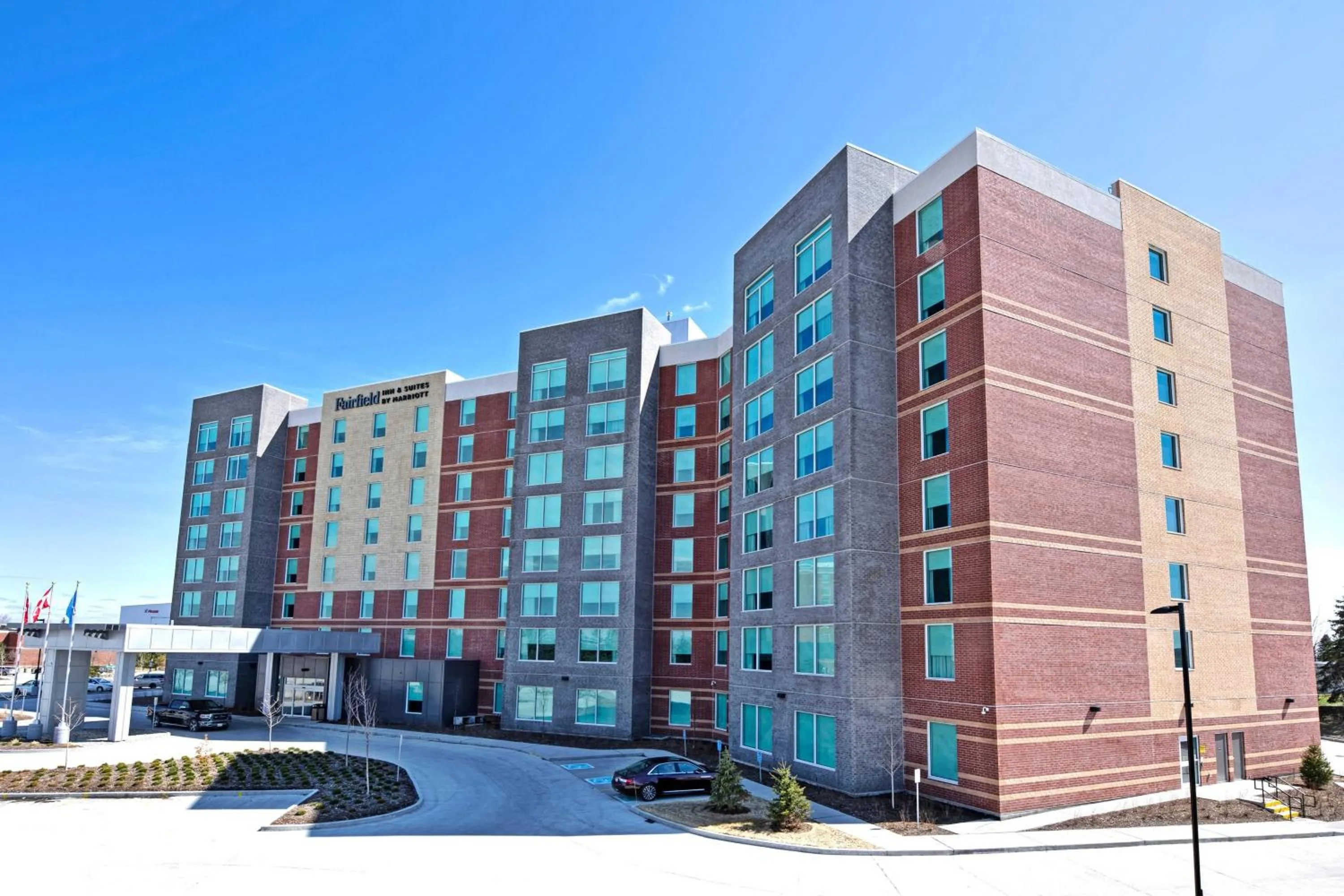 Property building in Fairfield Inn & Suites by Marriott Ottawa Airport