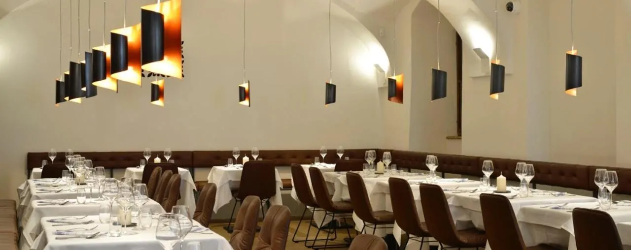 Restaurant/places to eat in Hotel Maribor & Garden Rooms